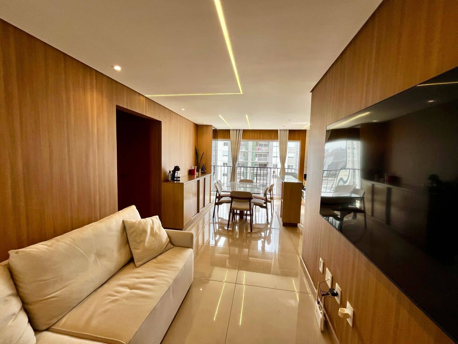 APARTAMENTO À VENDA NO SETOR BUENO