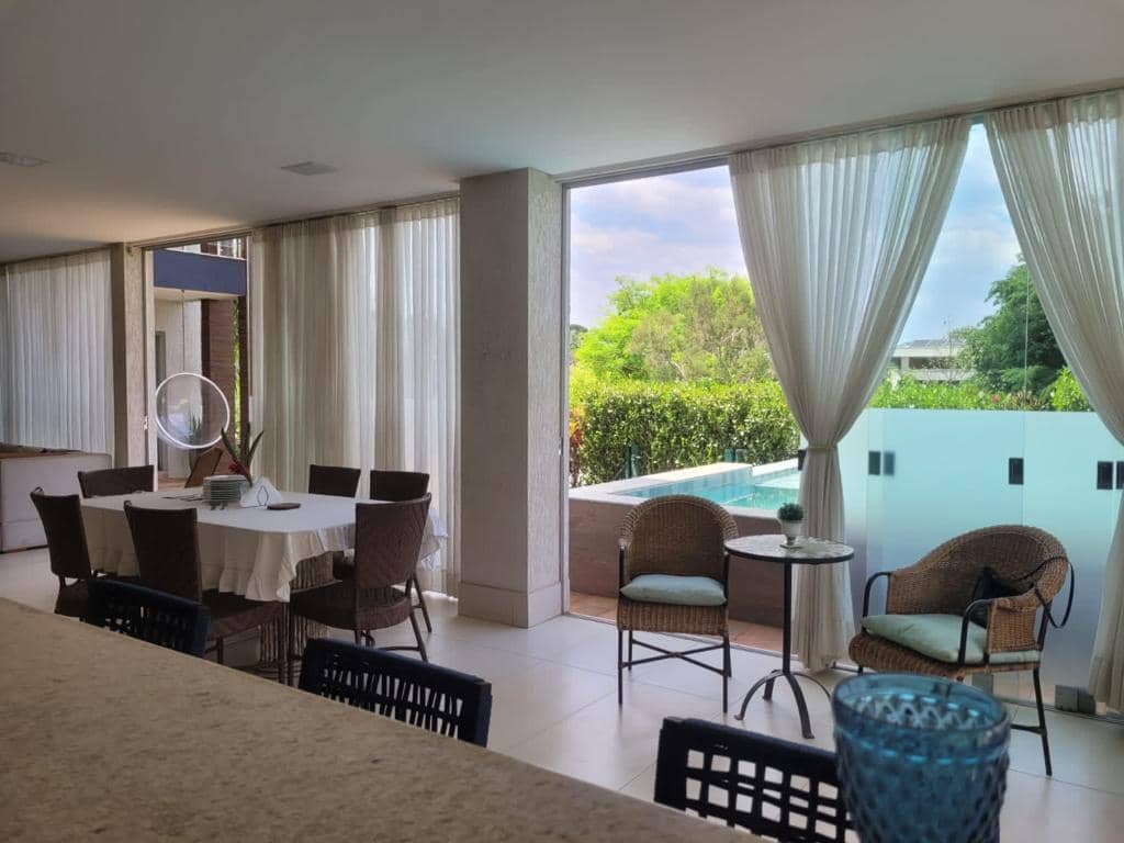 Sobrado de Esquina Alphaville Ipês