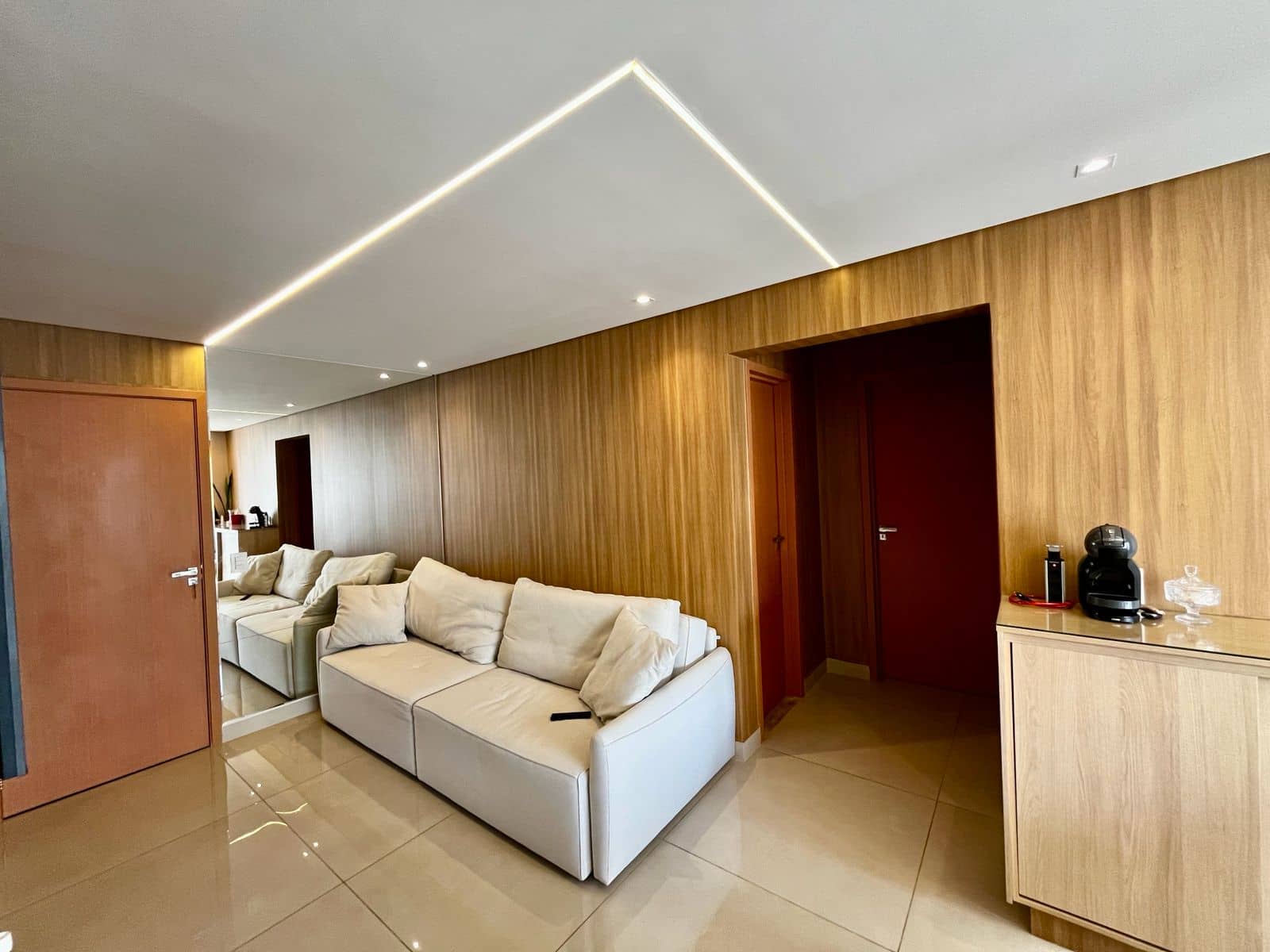APARTAMENTO À VENDA NO SETOR BUENO