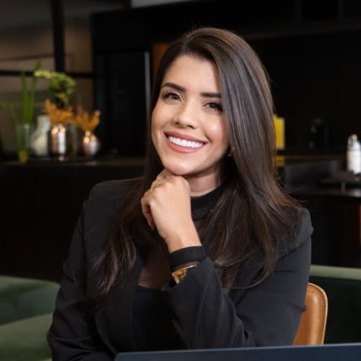 Letícia Dias