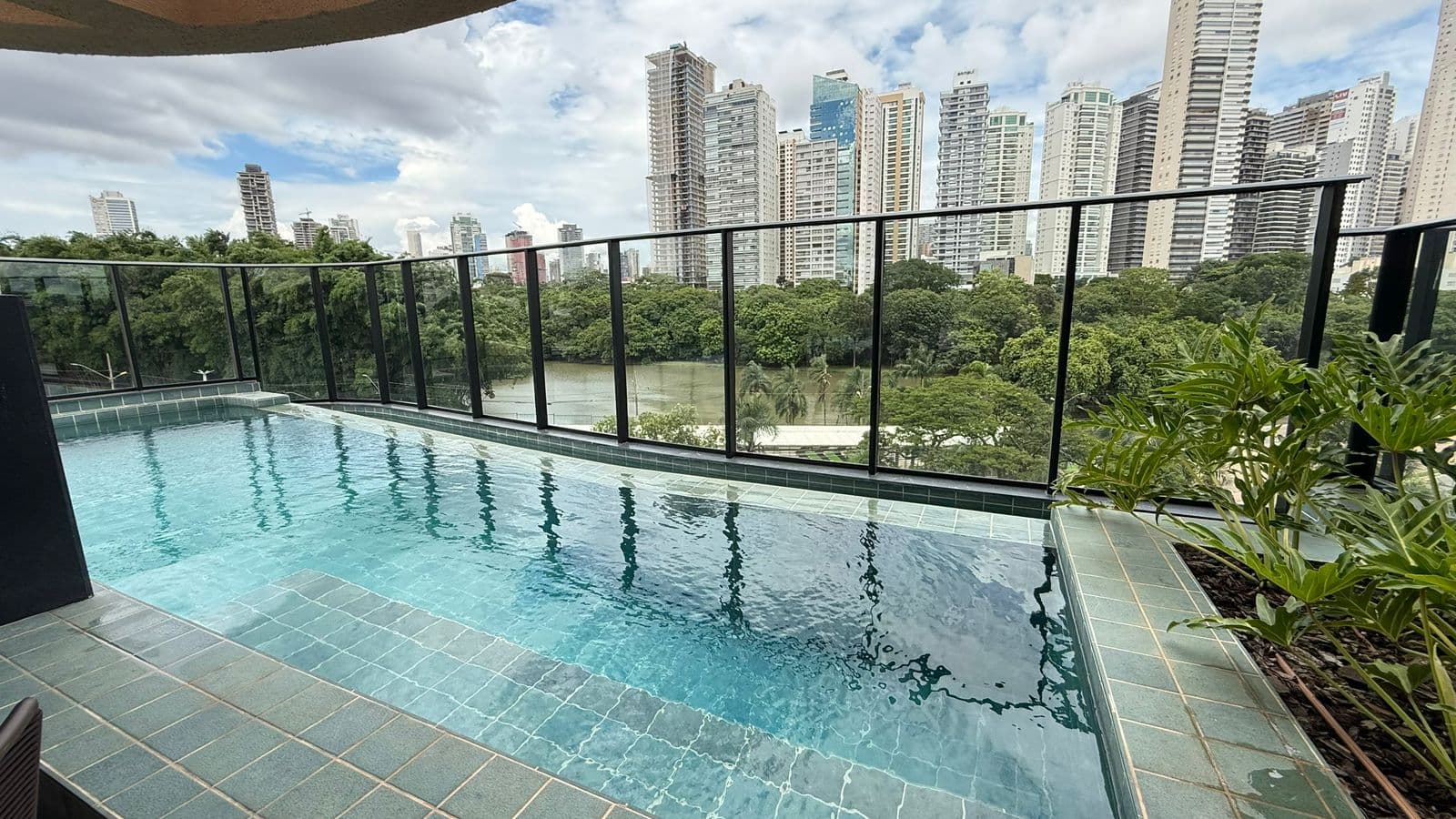 RESIDENCIAL LAGO AREIÃO