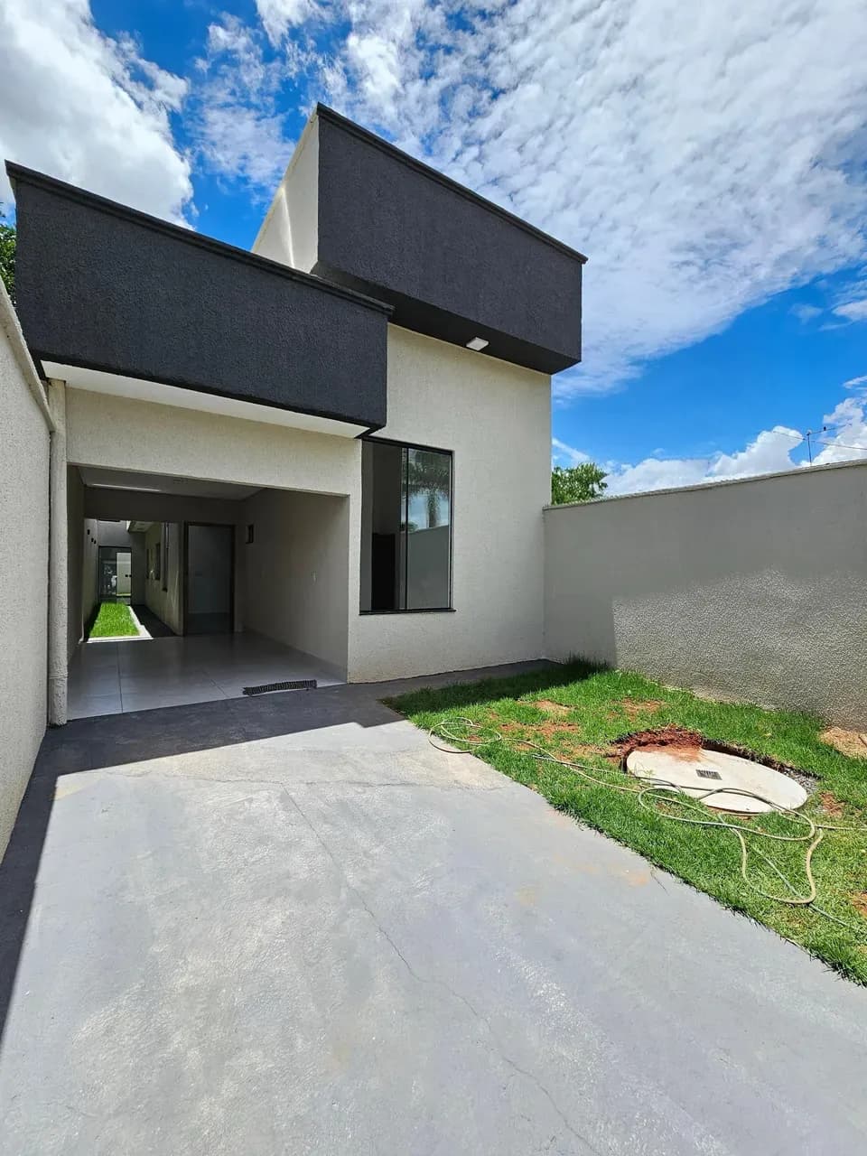 Casa no Setor Parque Anhanguera 2 | 3 Quartos | Alto Padrão