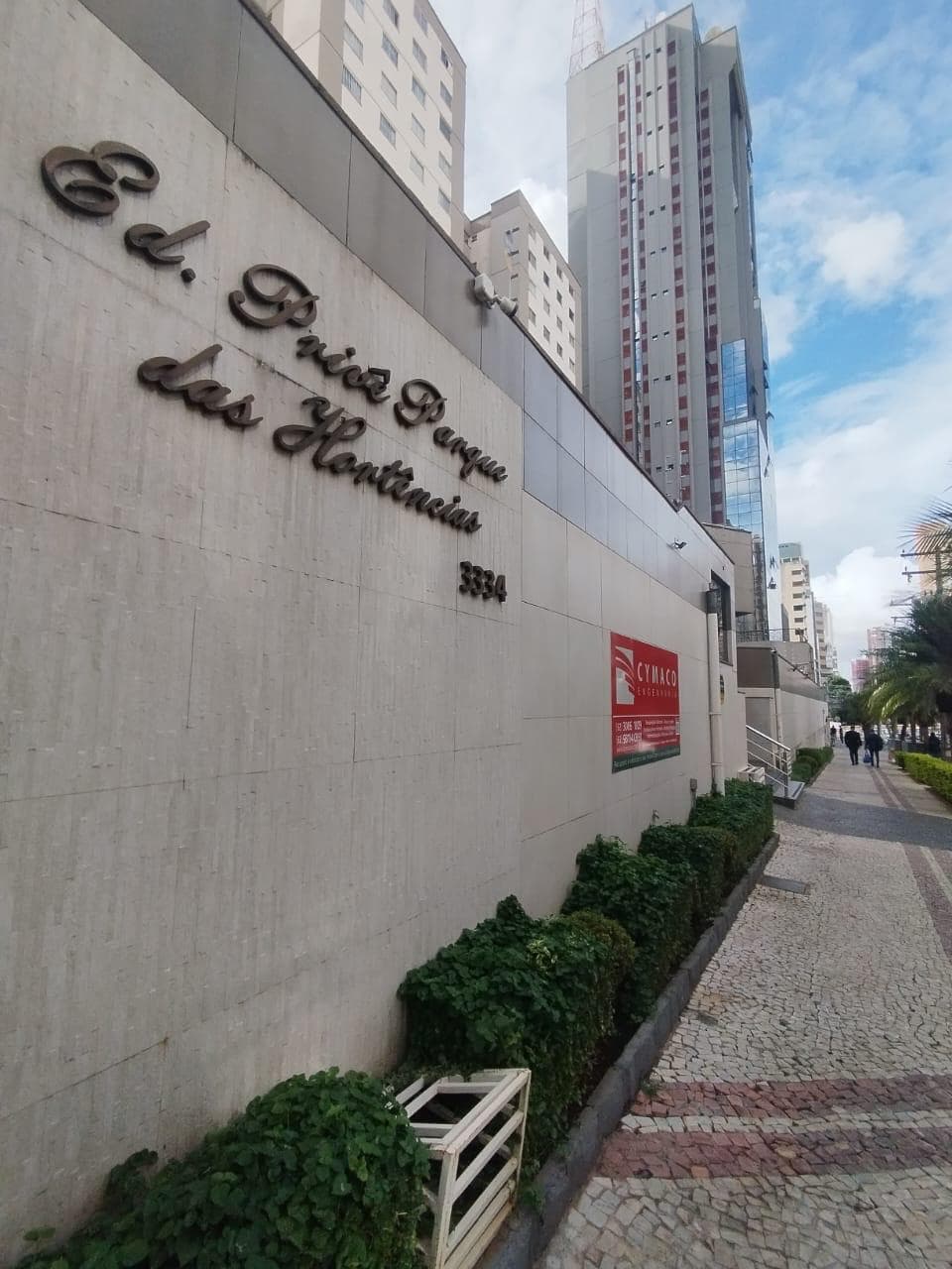 Vende apartamento Edifício Privê Parque das Hortênsias