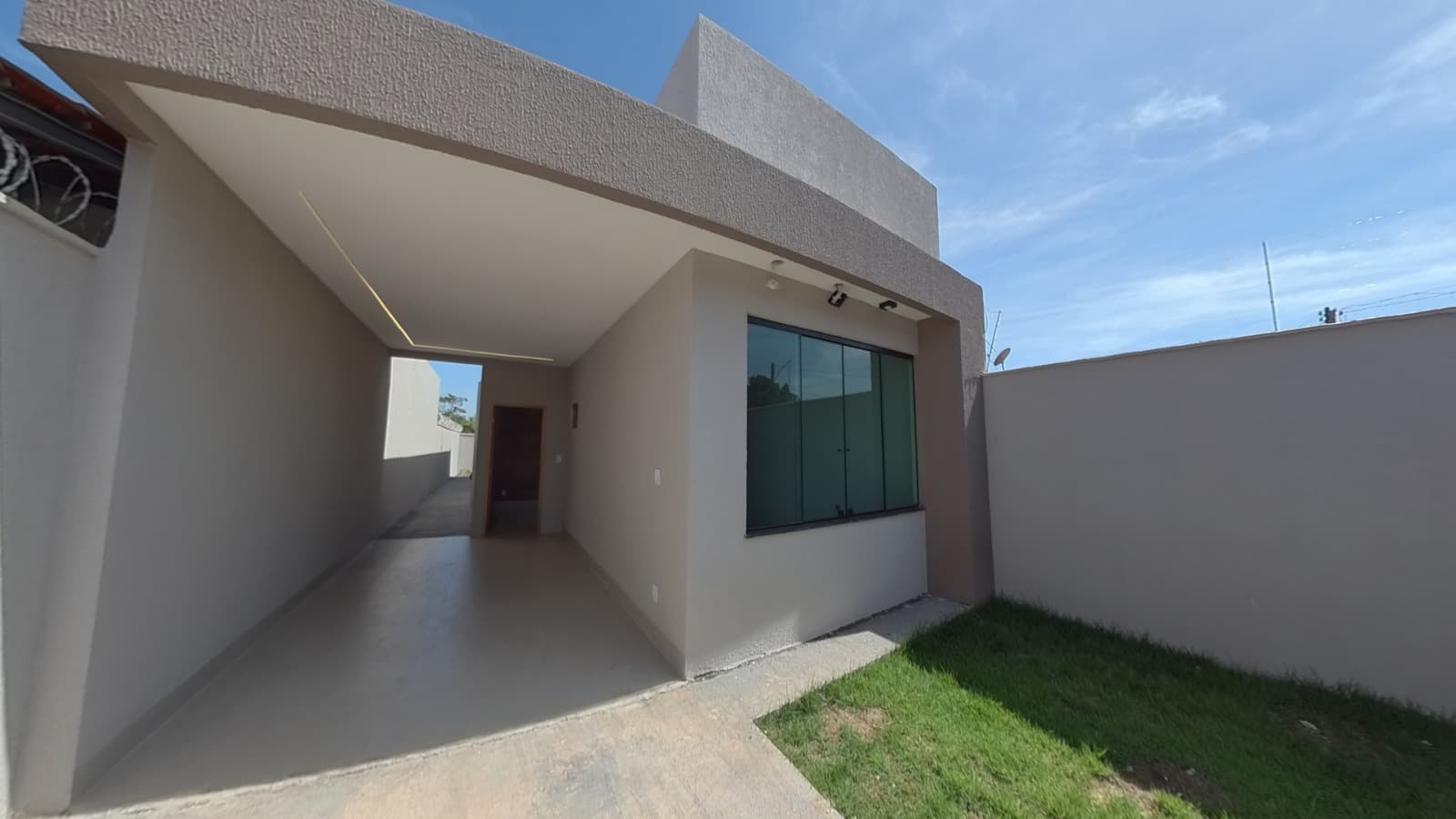CASA À VENDA NO COLONIAL SUL 3 QUARTOS – APARECIDA DE GOIÂNIA