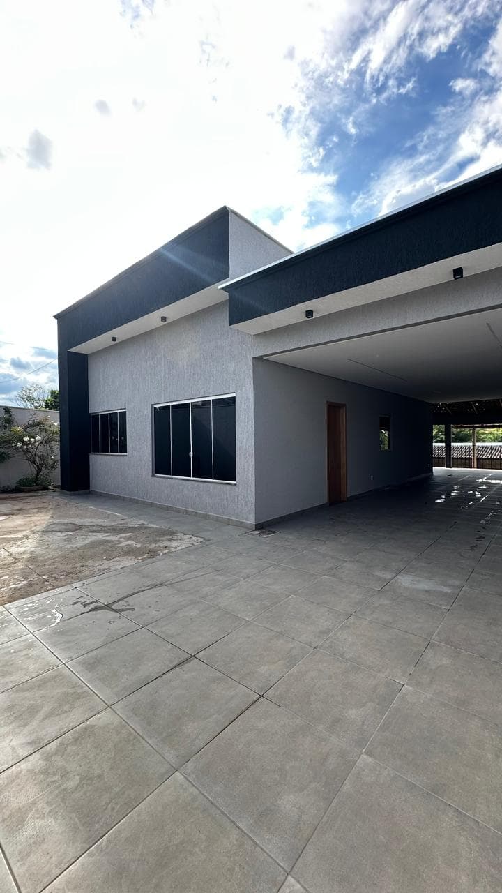 Casa Alto Padrão INCRÍVEL ,  3 quartos no Setor Veiga Jardim OPORTUNIDADE