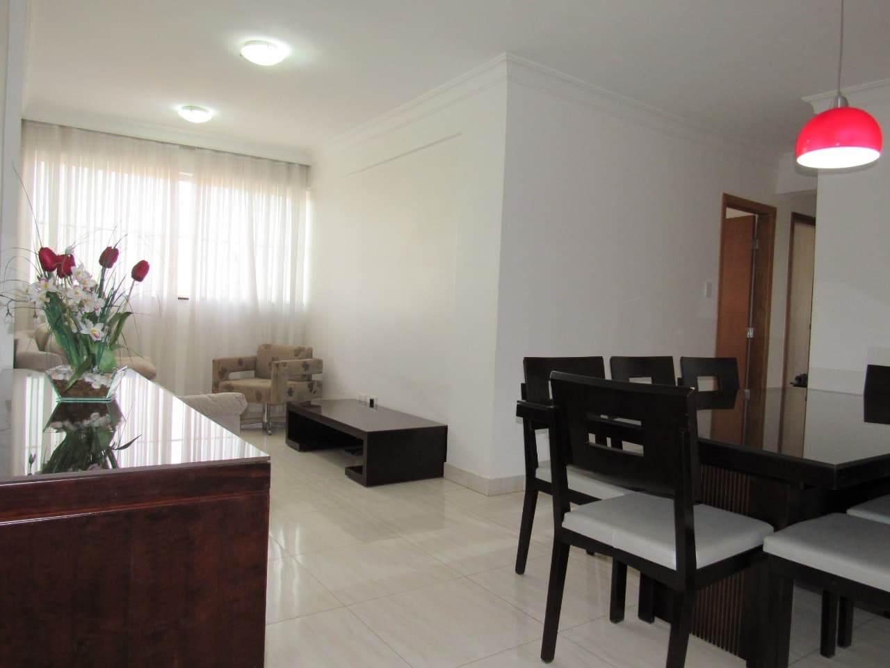 VENDO Apartamento no SETOR OESTE   Com vista para o Parque  lago das Rosas. 3 DORMITÓRIOS sendo 1 SUITE
