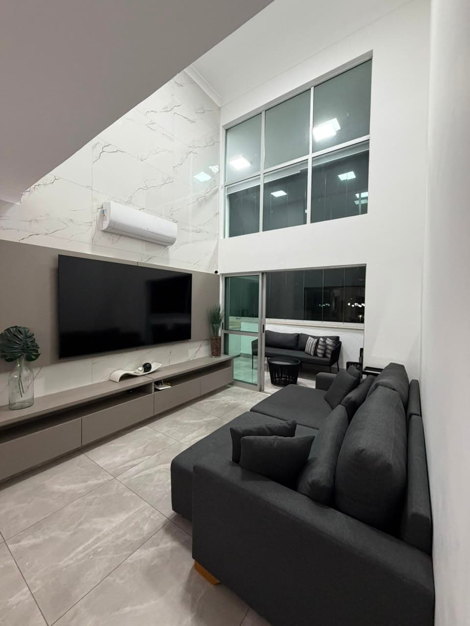 Apartamento à venda no Jardim Goiás - Goiânia