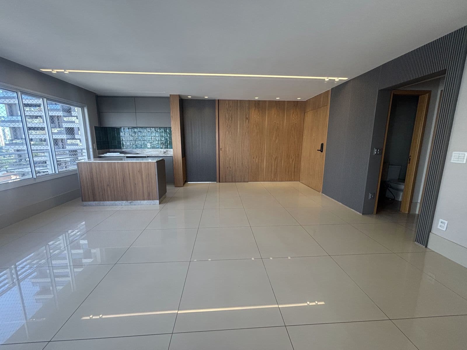Apartamento 3 Suítes 153m² Nascente, andar alto 3 Vagas – Setor Marista