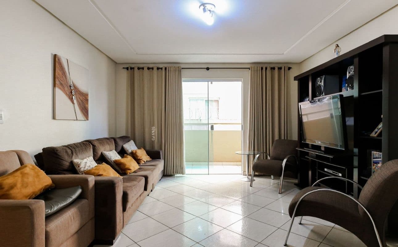 Apartamento à venda no Residencial Mafrata no Setor Sudoeste (divisa com Jd América) em Goiânia