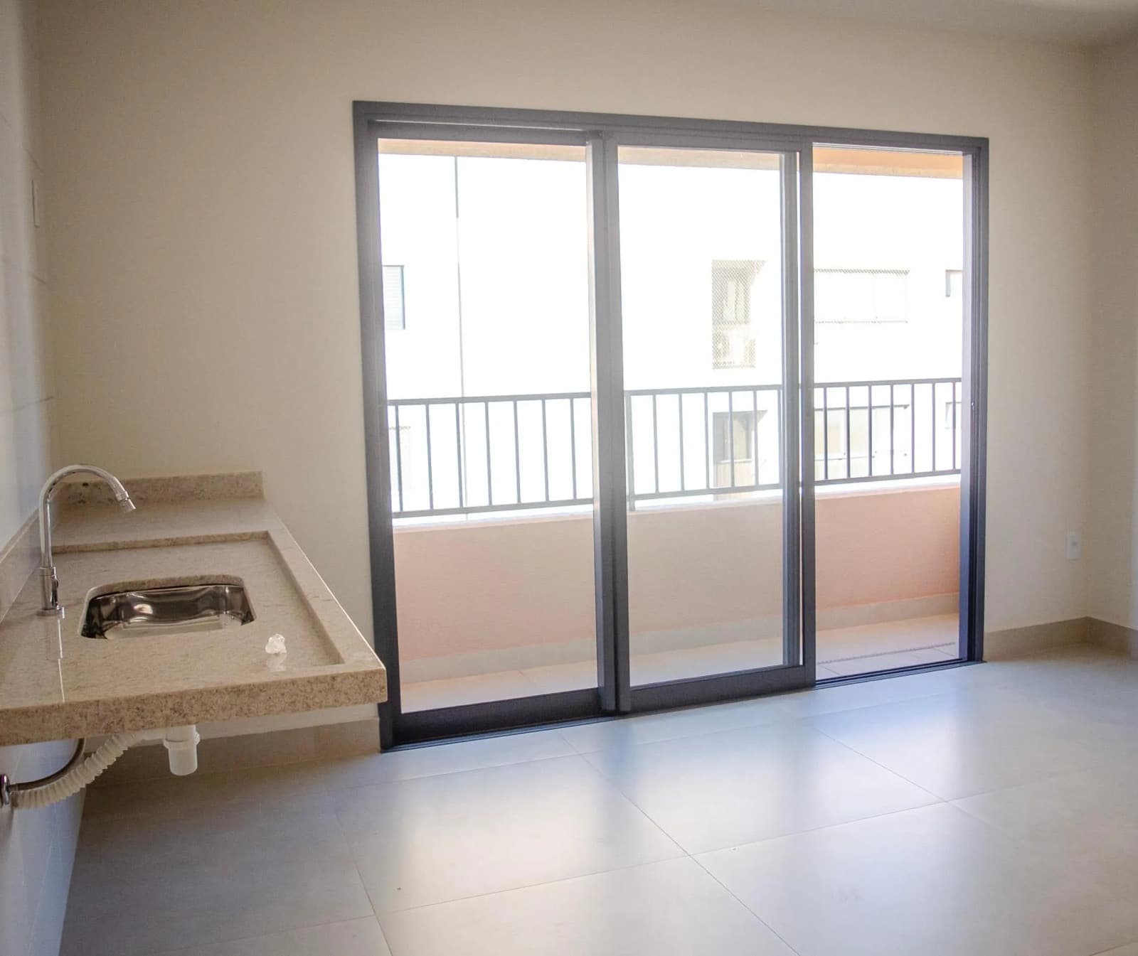 Apto Novo Ilumi Bueno | Andar Alto, Nunca Habitado e Lazer de Resort - 64m² 2Q (1 Suíte)