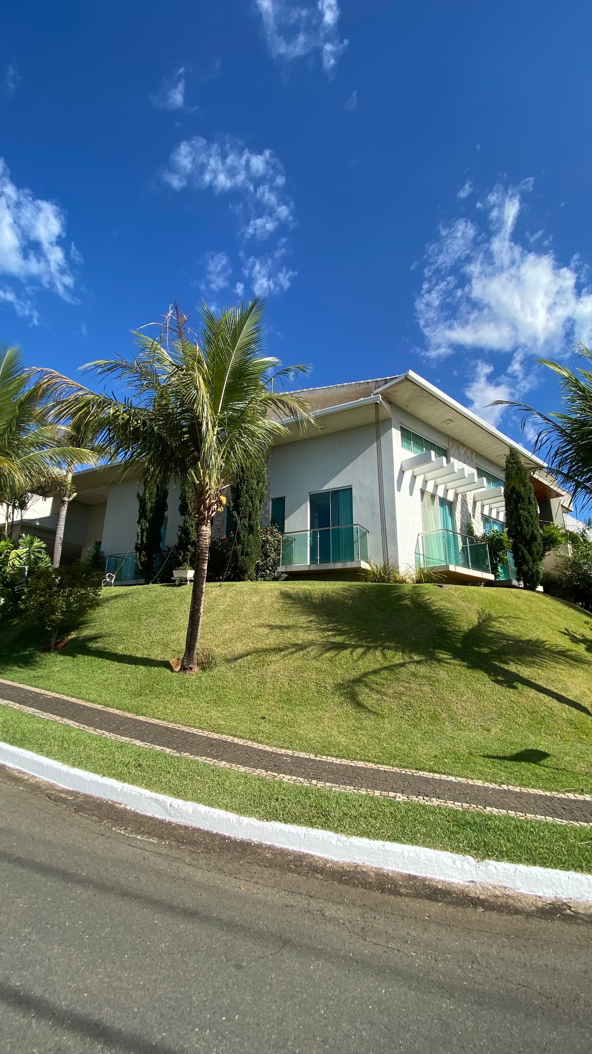 OPORTUNIDADE NO CONDOMÍNIO DO LAGO | CASA TÉRREA COMPLETA EM LOTE DE 608m²