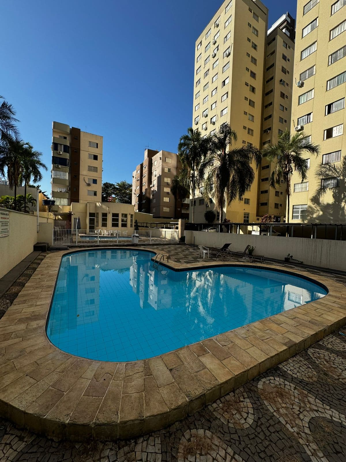 APARTAMENTO TODO MOBILIADO EM GOIÂNIA PERTO DO PARQUE VACA BRAVA