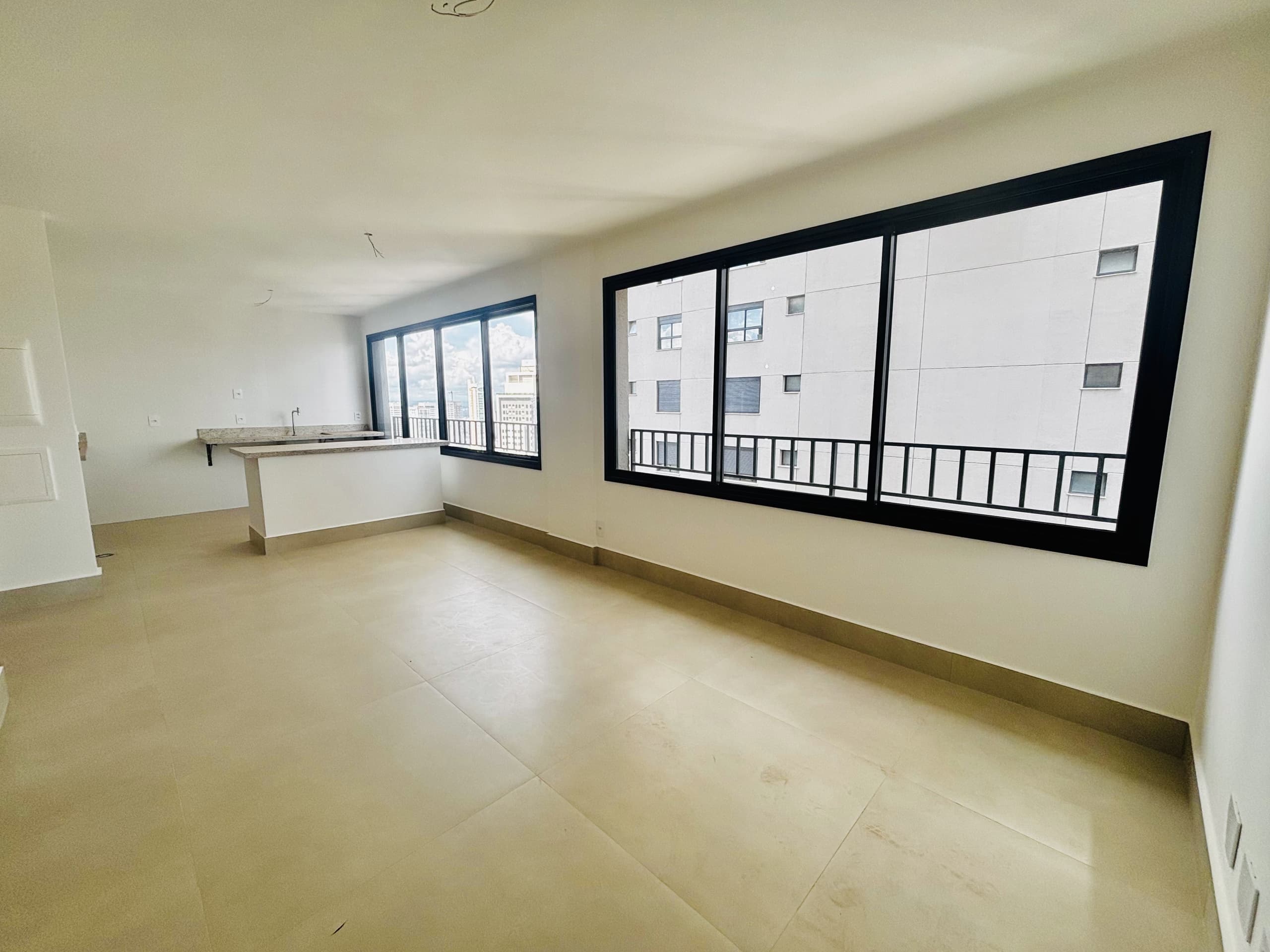 Apartamento com 2 suítes - Setor Bueno