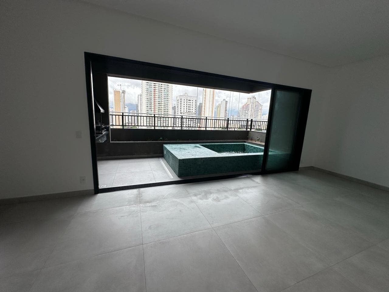 Apartamento 4Quartos sendo 3Suites localizado Setor Bueno