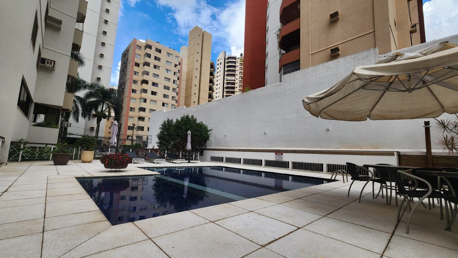 Apartamento de Alto Padrão com 313 m² no Setor Bueno