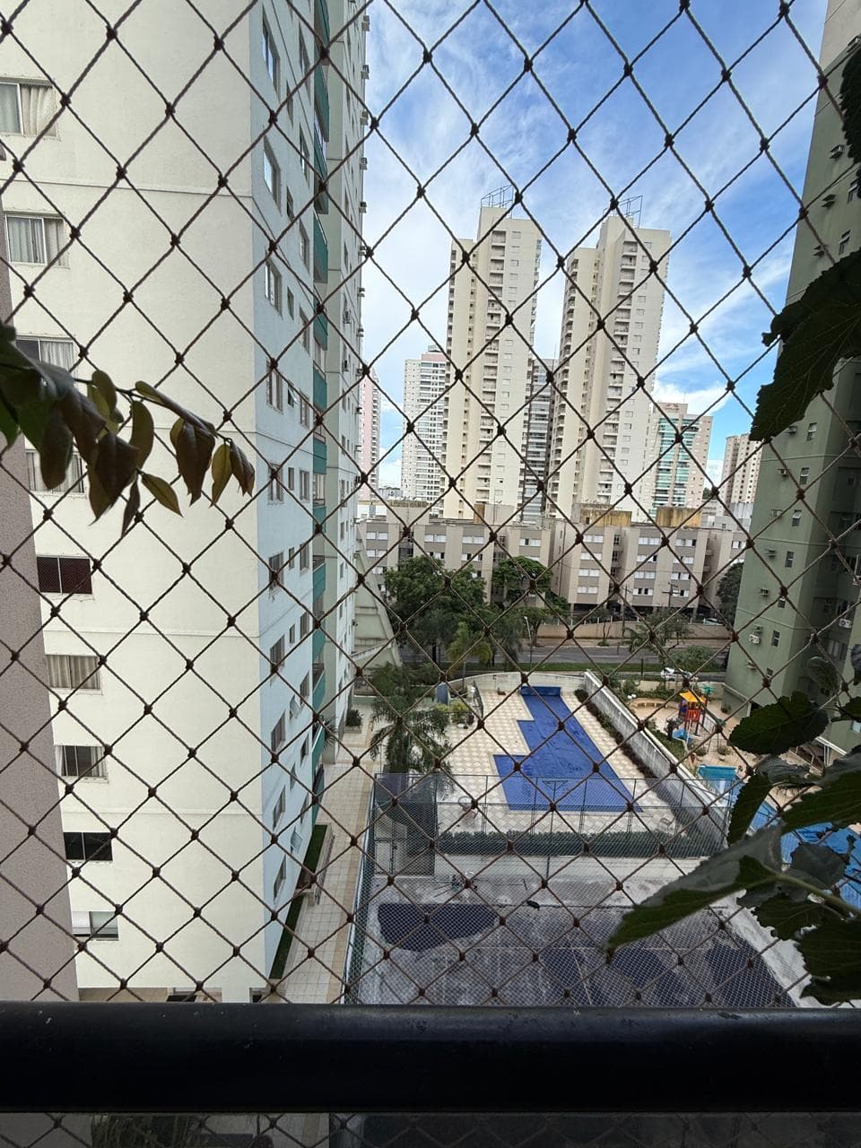 Apartamento à Venda no Jardim Goiás, 2 Quartos Uma suite  completo armários, Sol Nascente, Jd Goias