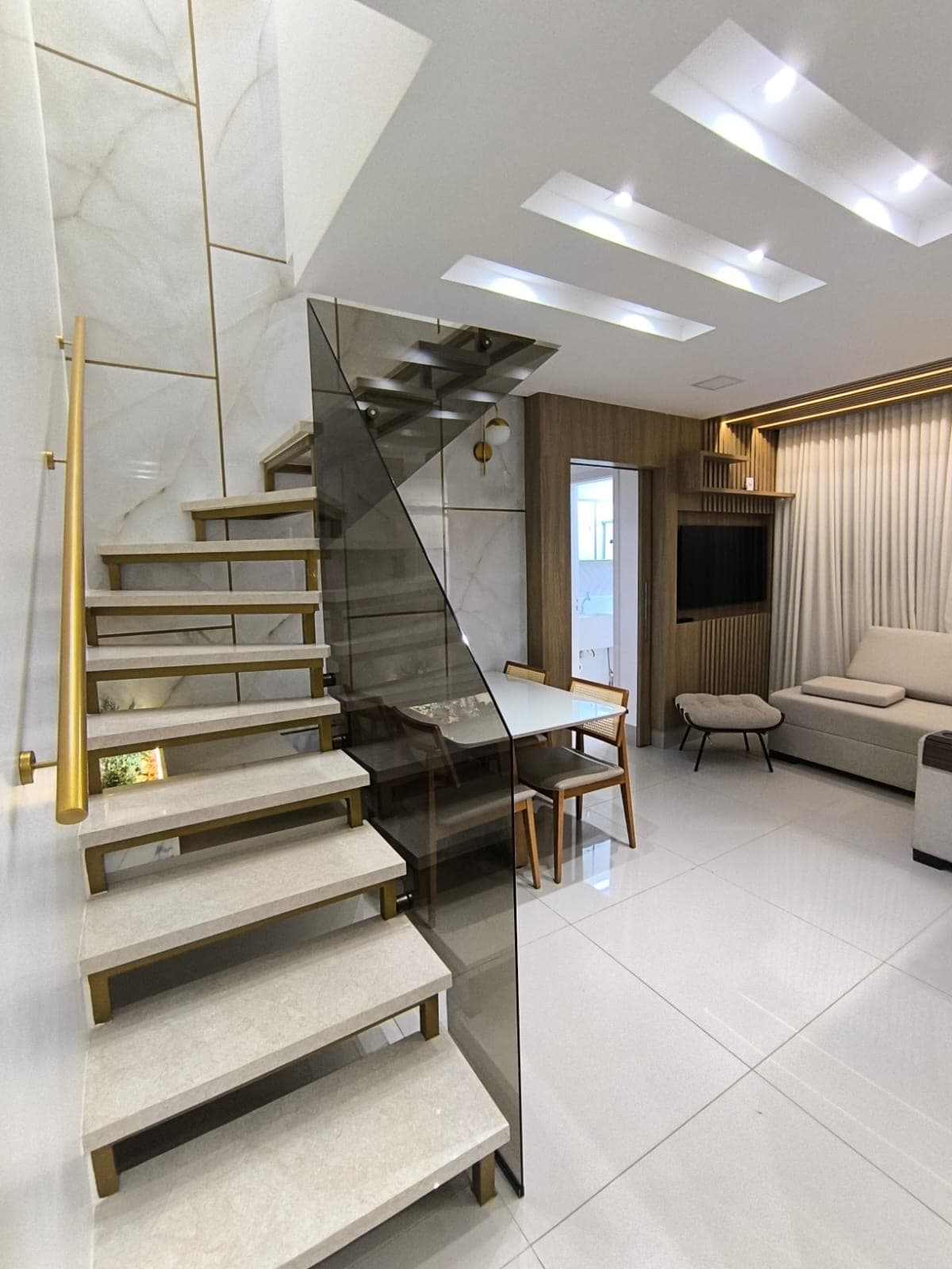 Luxuoso apartamento duplex (cobertura), 108m², Ville Serra Dourada em Goiânia/GO