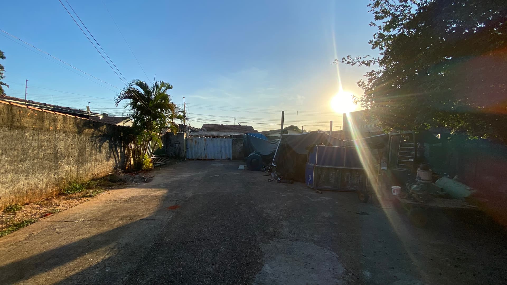 Lote de 520 m² com Casa – Excelente Localização Abaixo da T-63