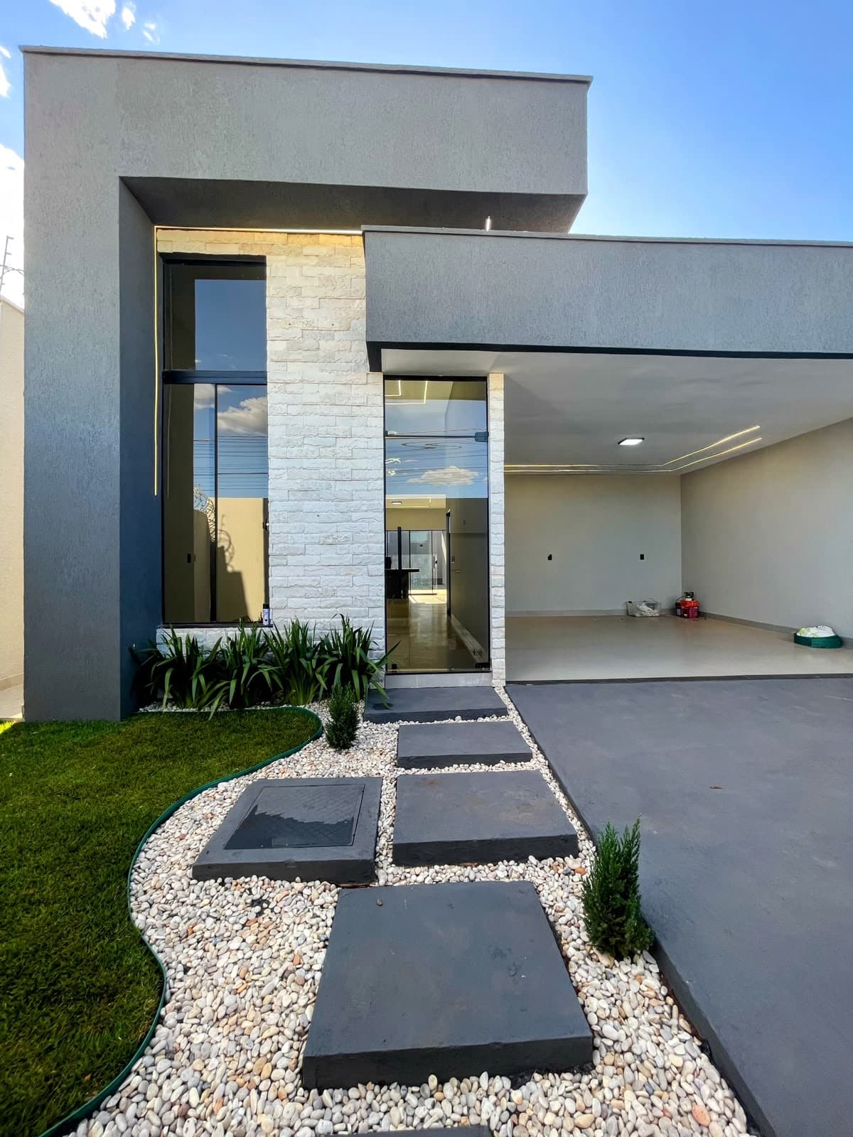 Casa 3/4 no recanto das Minas Gerais