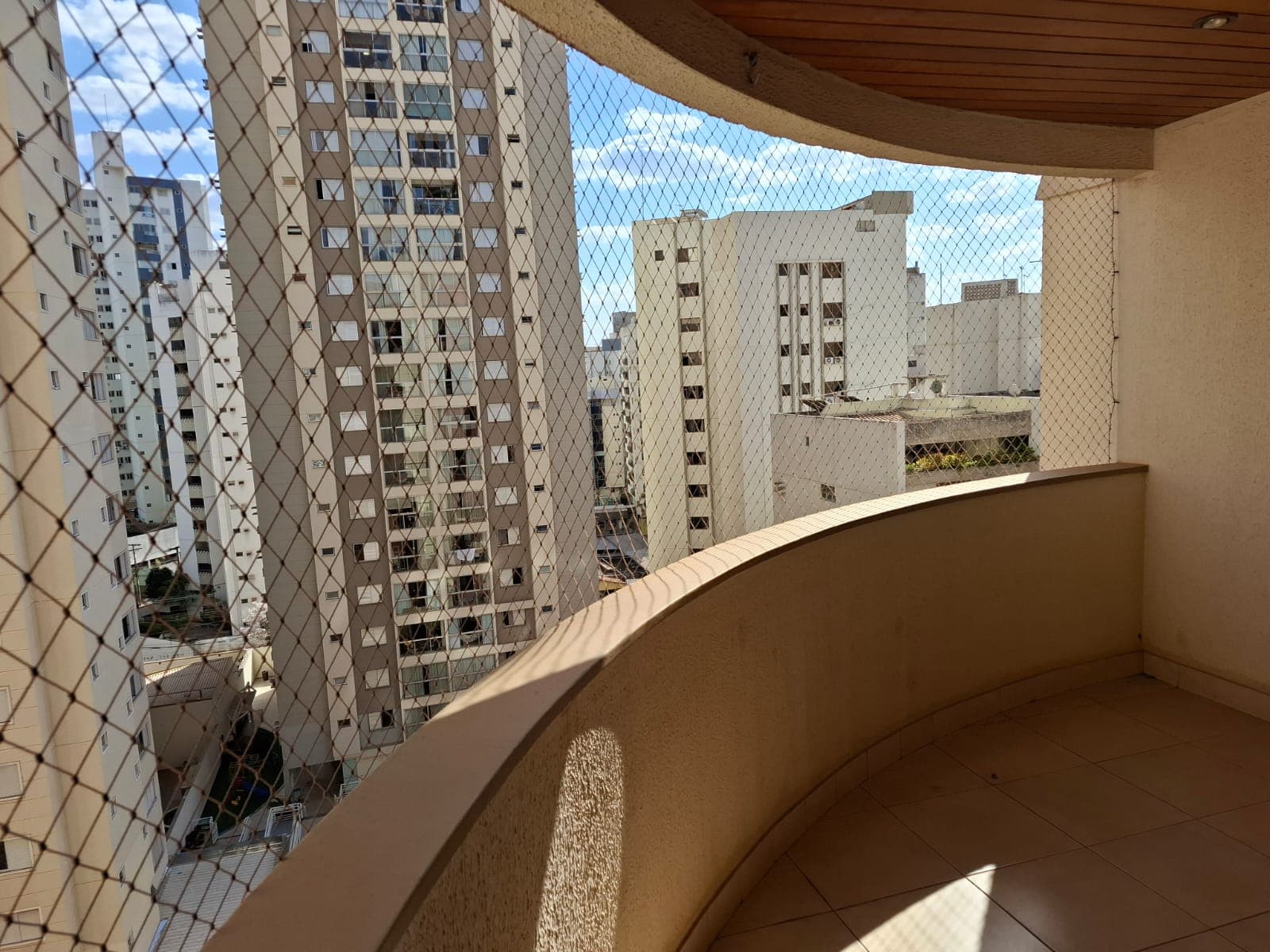 Apartamento com 3 quartos na Nova SUIÇA