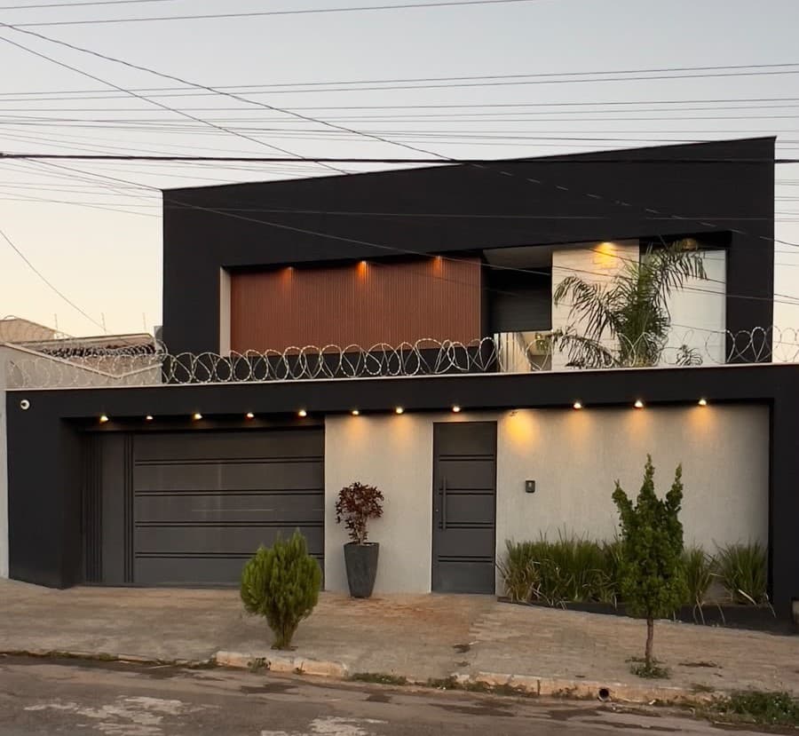 Casa térrea 3Q sendo 2 Suítes 200m² de construção 360m² de lote mobiliada e decorada