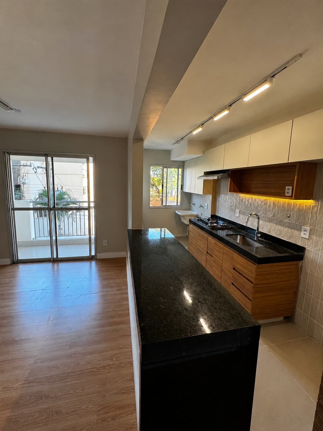 Apartamento reformado de 3 quartos com suíte Yes Brasil Vila Jaraguá Goiânia