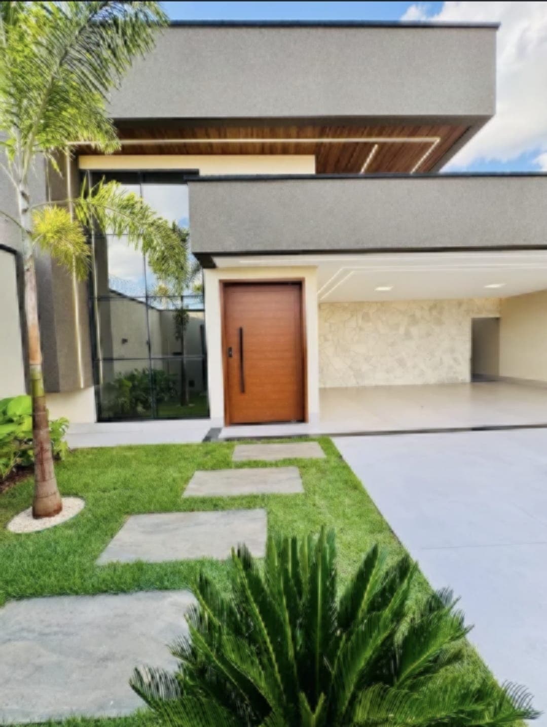 CASA ROLTY