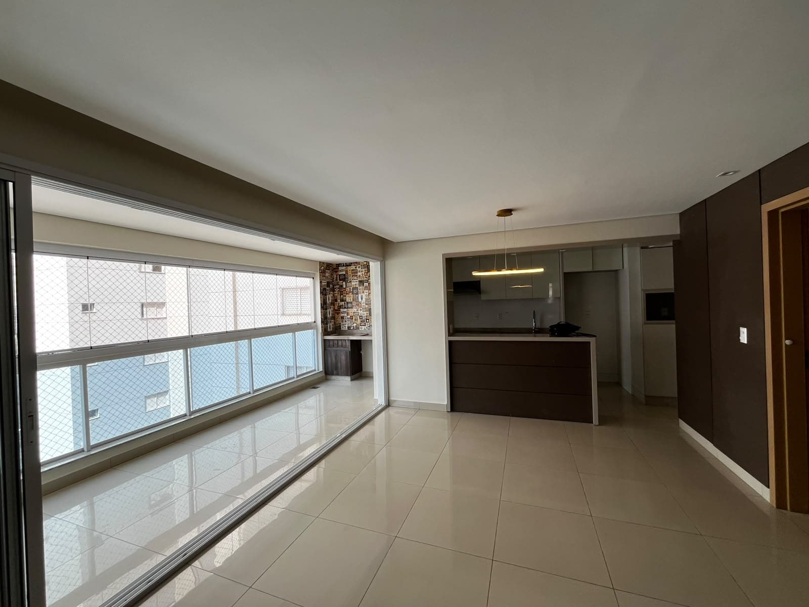 APARTAMENTO À VENDA NO JARDIM GOIÁS