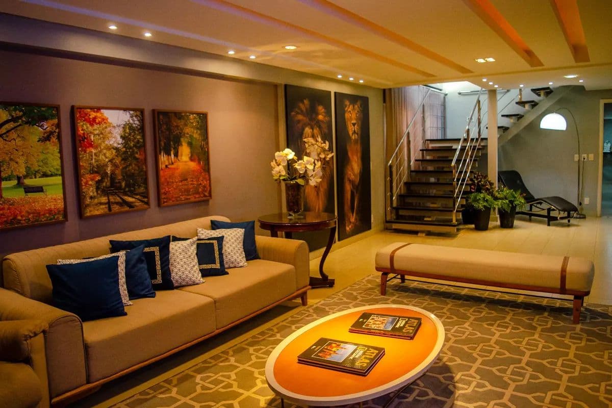 Duplex St Central