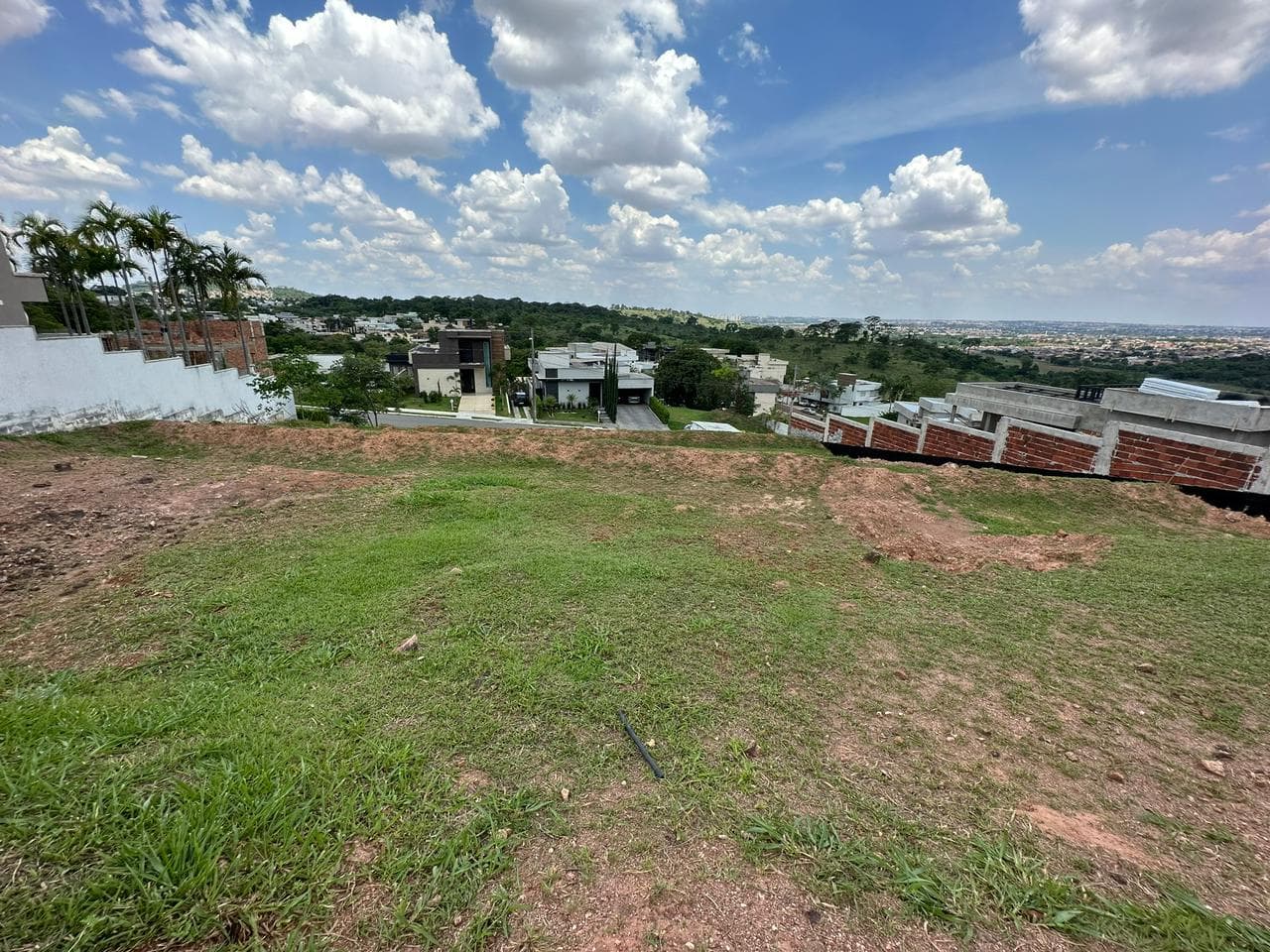 Lote Exclusivo no Condomínio do Lago  | Vista Definitiva para o Lago - 814,40m²