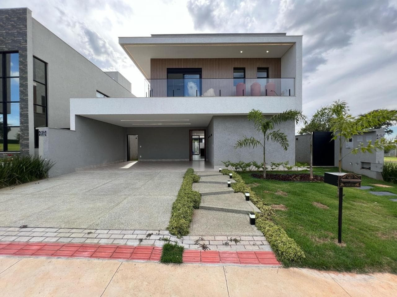 Casa Parqville Jacaradá