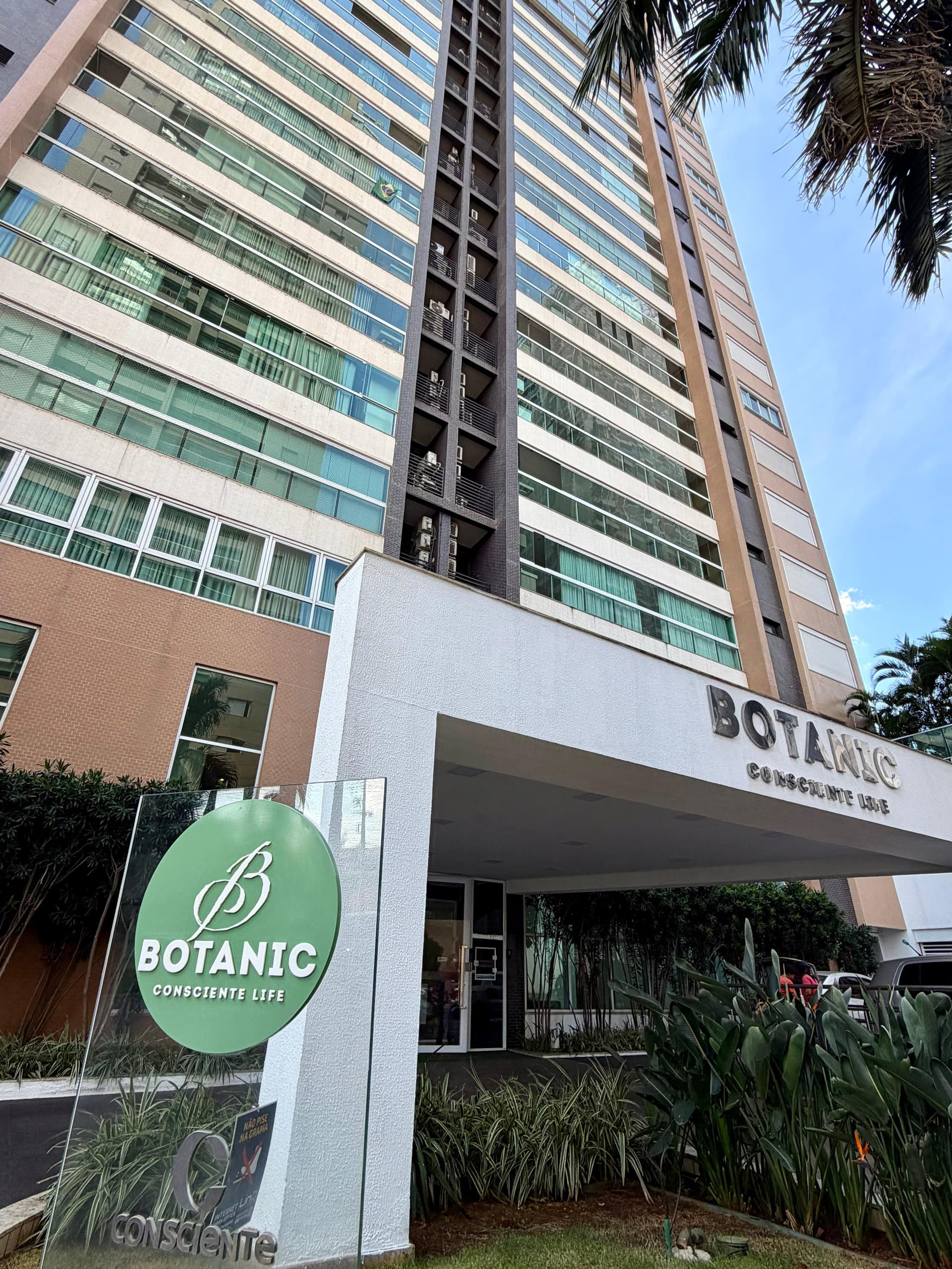 Belíssimo apartamento 157 m2 com 3 suítes mais lavabo no coração do Marista ( Botanic Consciente Life )