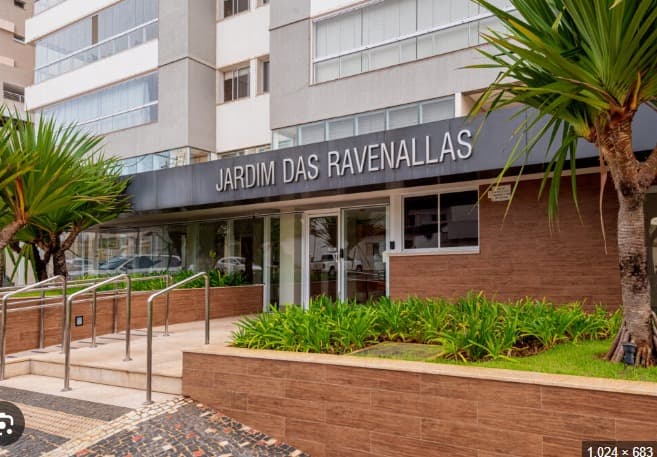 4/4 , sendo 2 suítes, Setor Bueno, semi mobiliado, Ed Jardim das Ravenallas