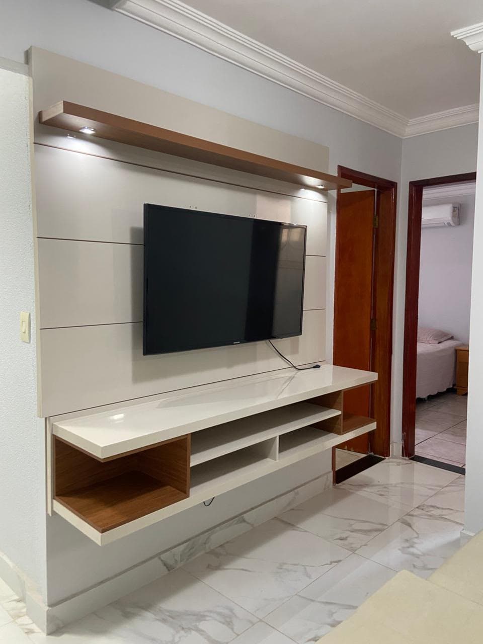 2/4, 63 m2, Mobiliado, Ed Jurema Pires, Jardim América