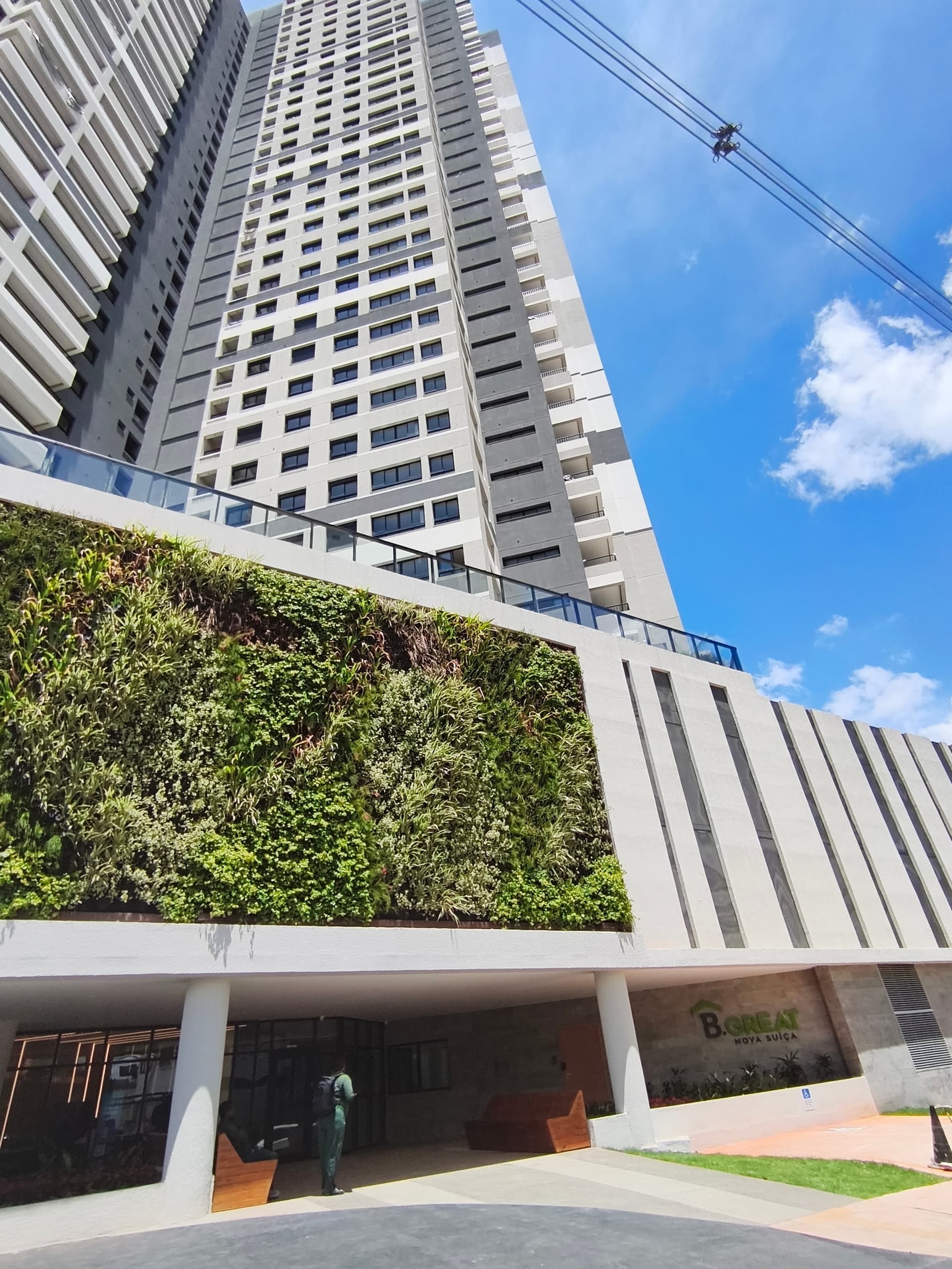 Vendo Apartamento Nova Suiça ( Bueno )