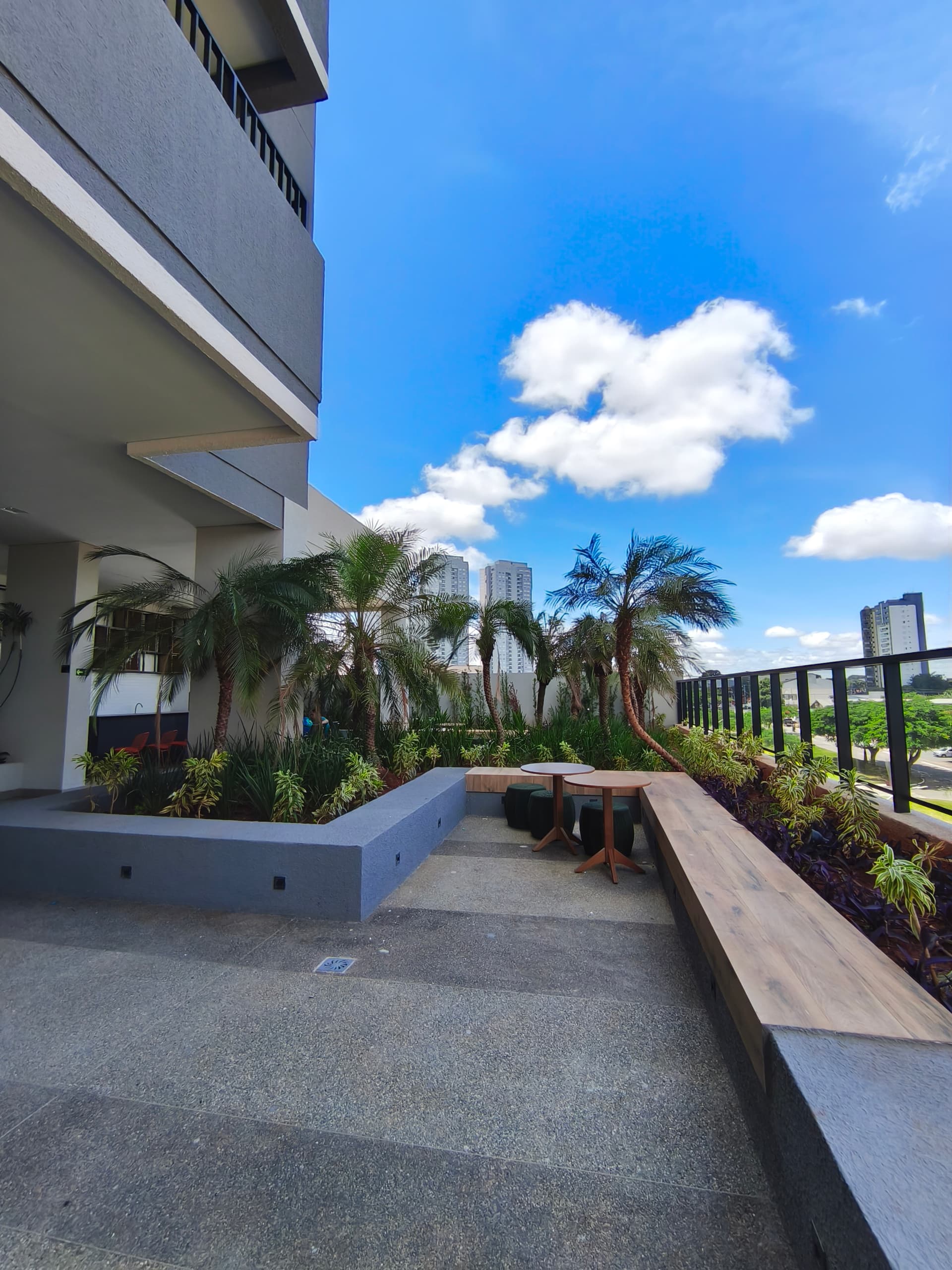 Vendo Apartamento Nova Suiça ( Bueno )