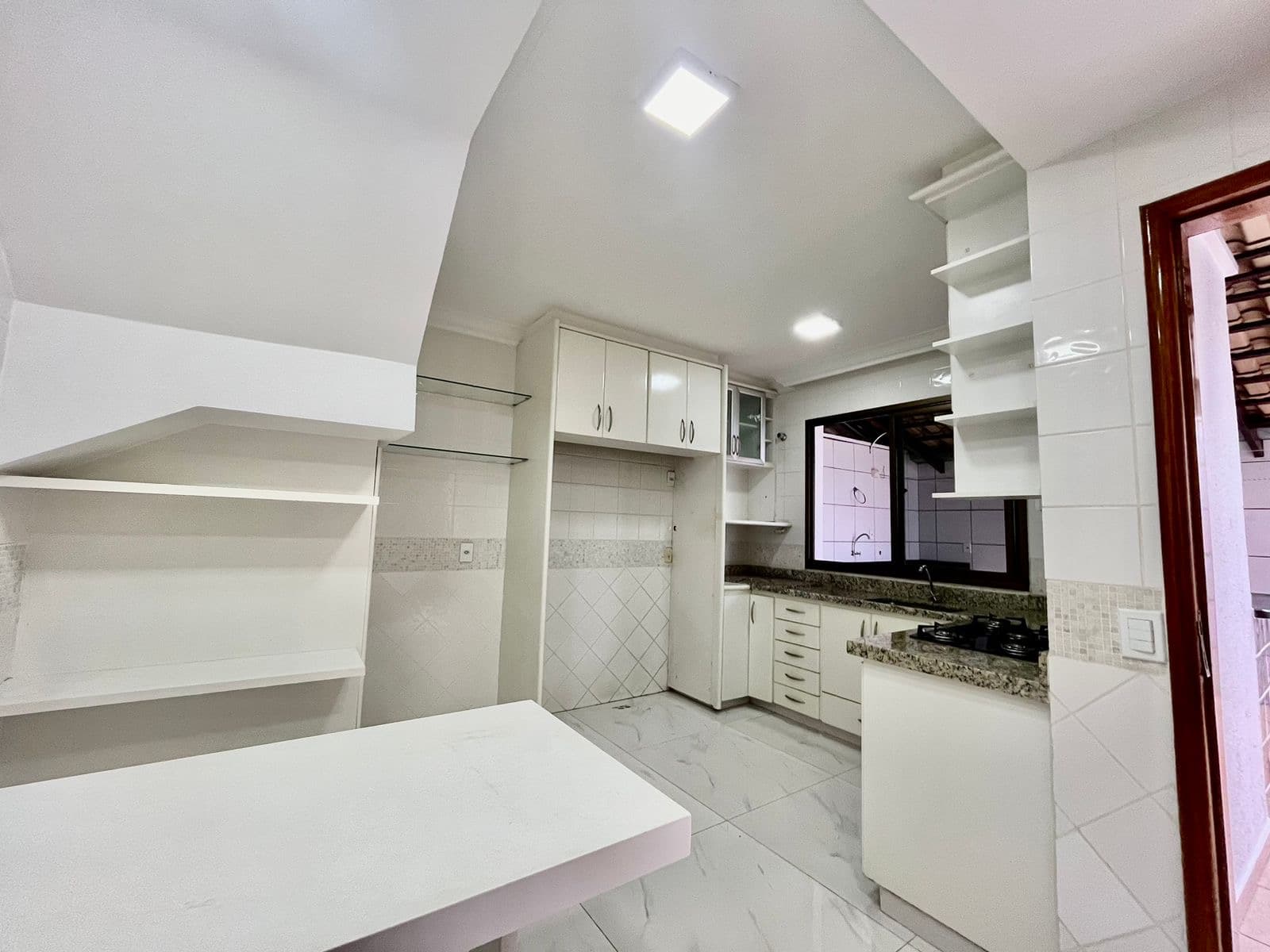 Sobrado em condomínio Villas de Atlântico