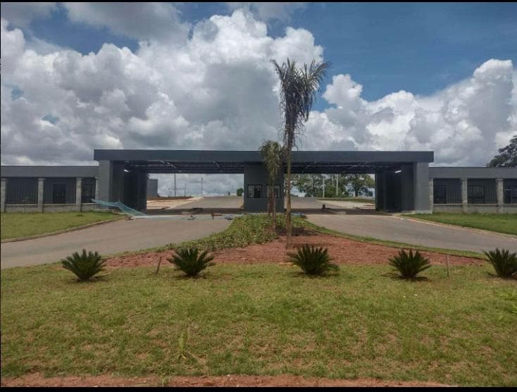 LOTES A VENDA CON.VILLA ROMANA