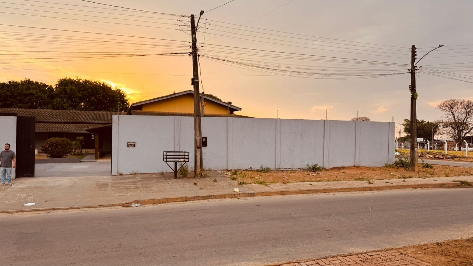 CHÁCARA - LOTE/TERRENO CABEÇA DE QUADRA - EXCELENTE LOCALIZAÇÃO