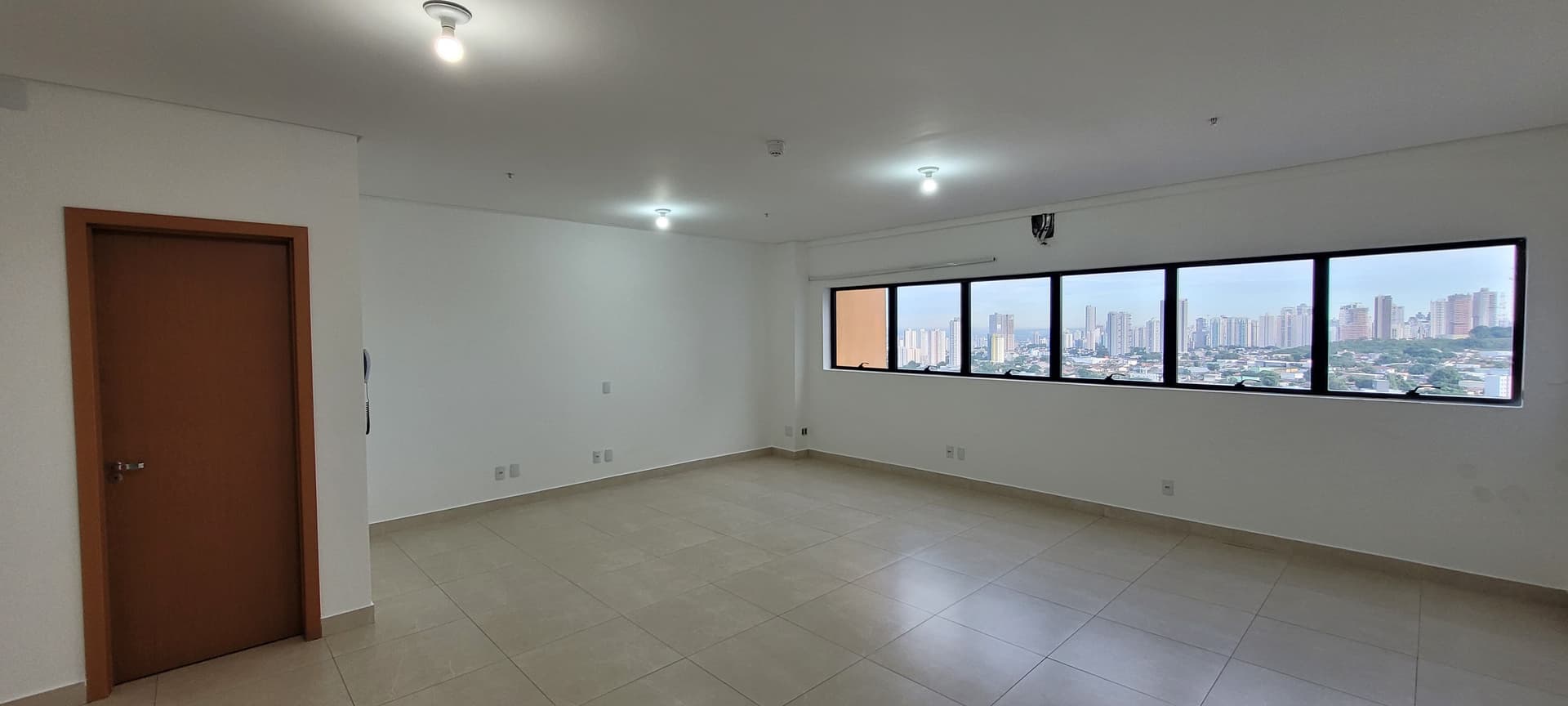 Sala Comercial B e B Business