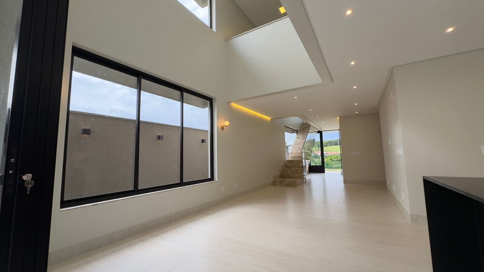 Sobrado de Alto Padrão 220m² – Jardins Parma - Condomínio Fechado na Região Metropolitana de Goiânia