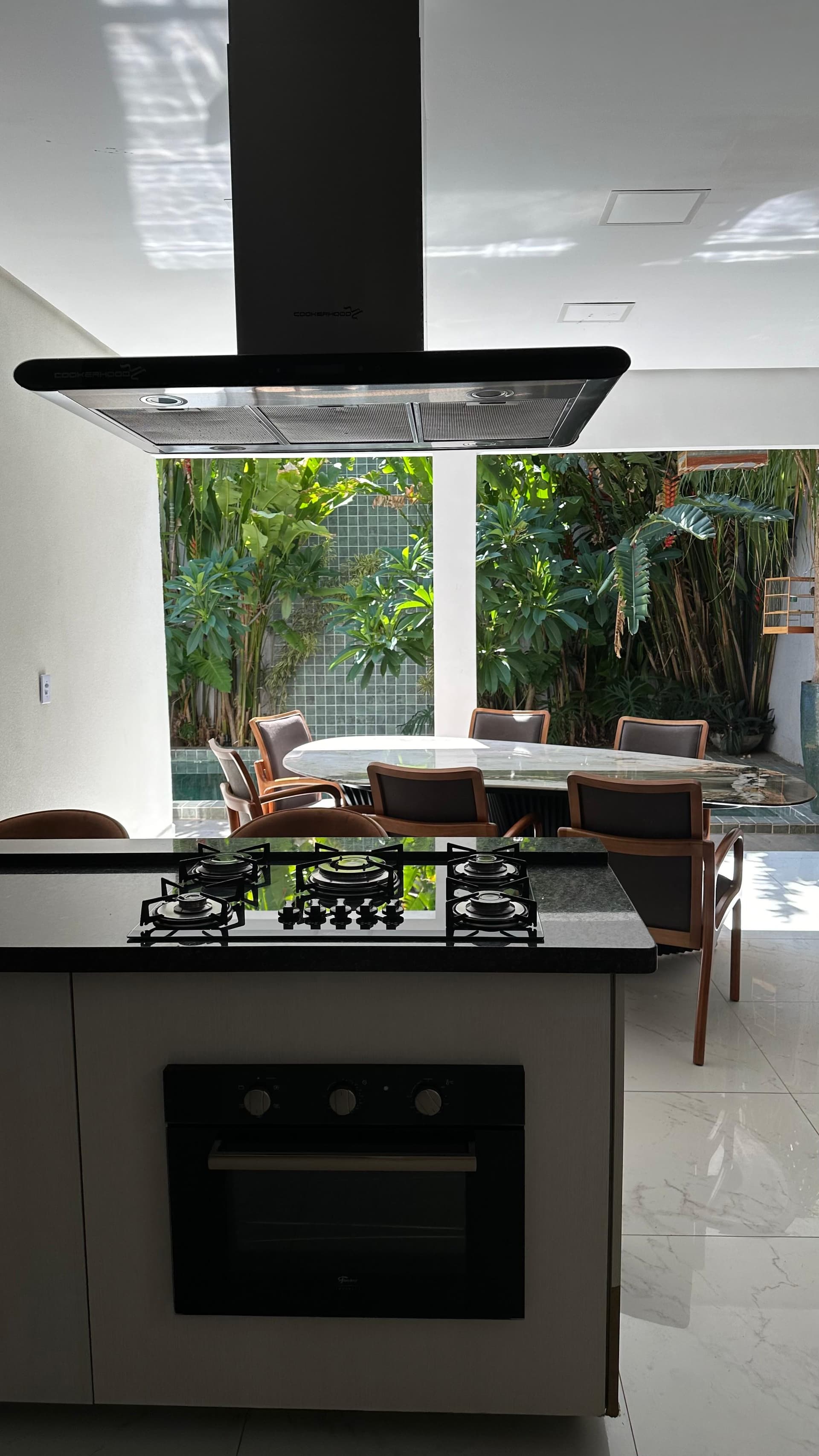 Casa sozinha no lote em excelente configuração, há poucos passos do Atacadão Dia a Dia!
