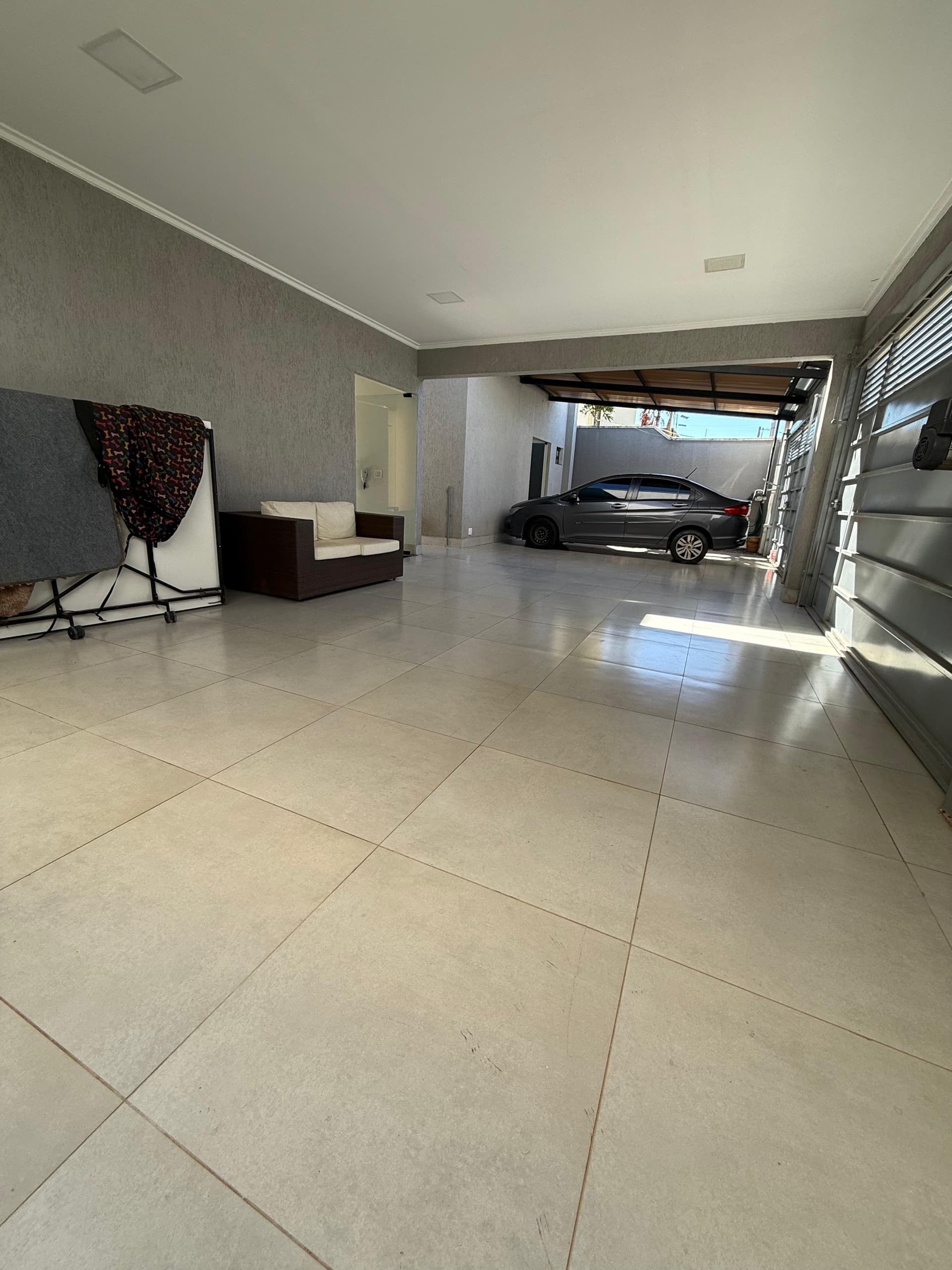 Casa Térrea de Alto Padrão – Parque Anhanguera com 3 suítes (pode ser transformada em 4q)