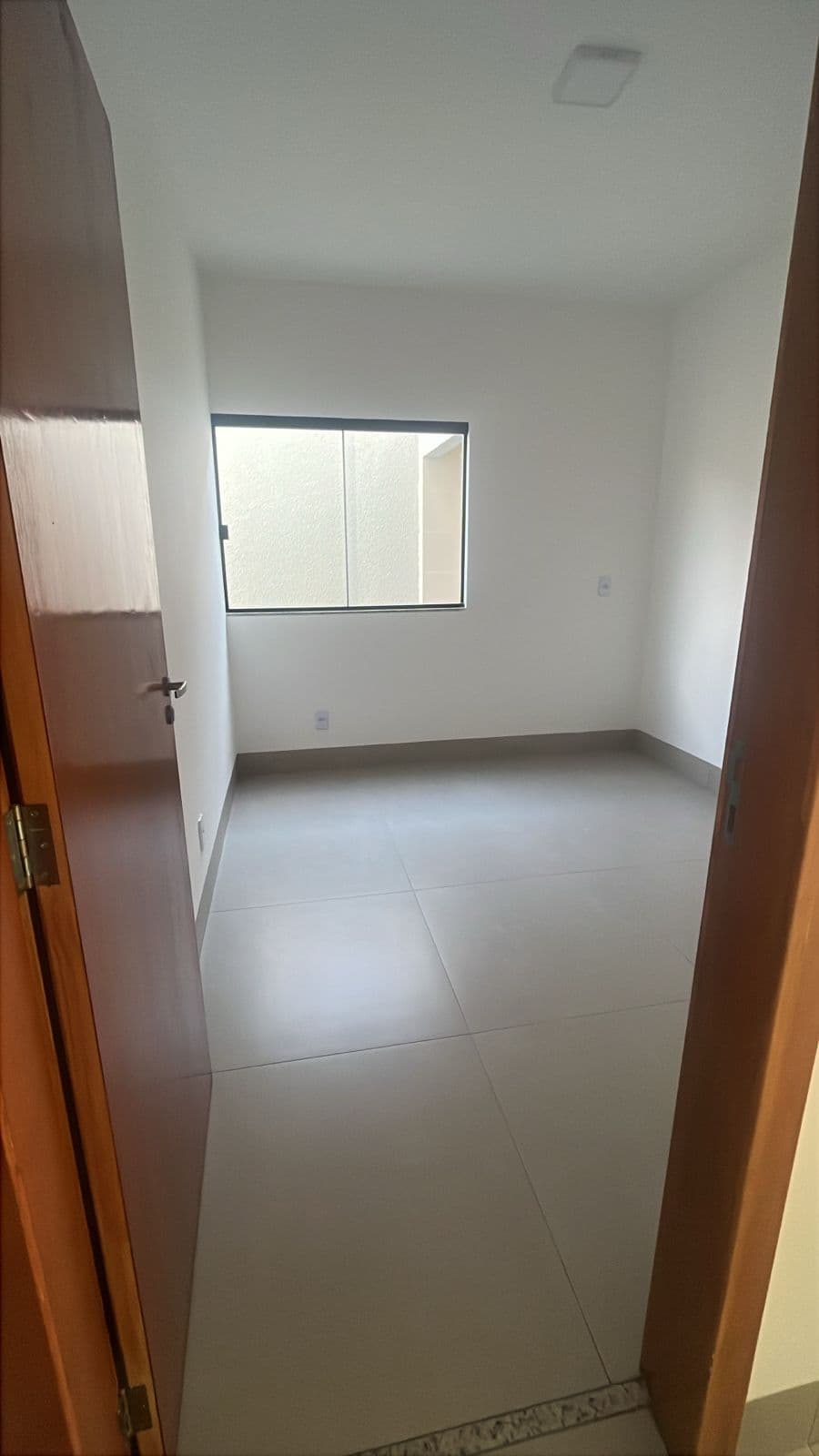 🏡 Casa à Venda no Setor Faicalville – Goiânia/GO