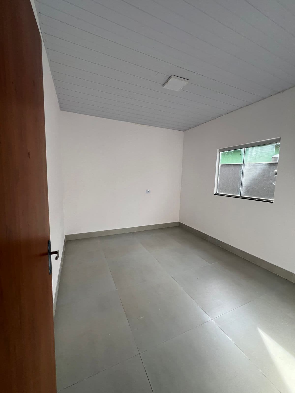 Casa sozinha no lote toda reformada  Jardim Imperial II - Trindade/GO