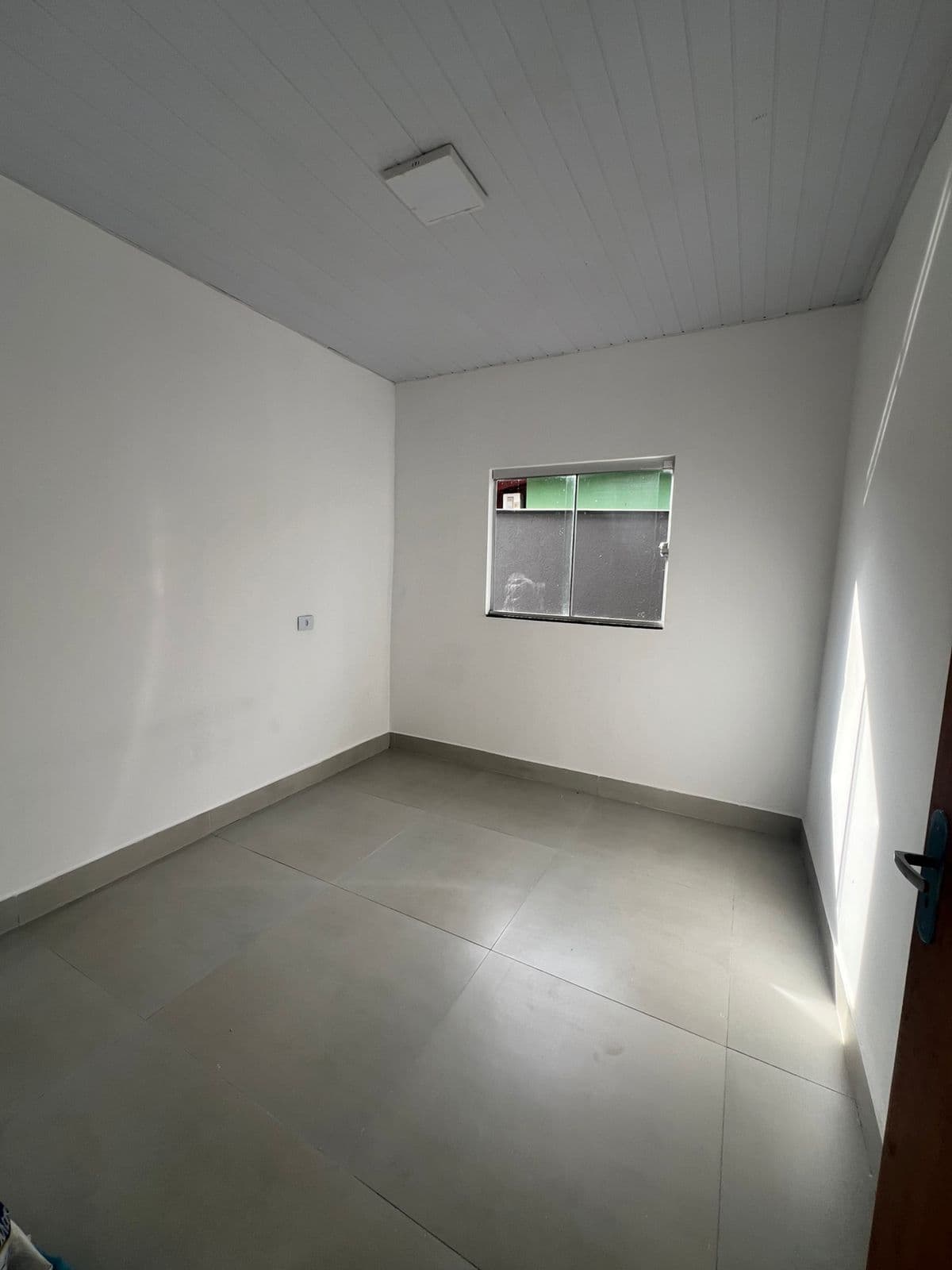 Casa sozinha no lote toda reformada  Jardim Imperial II - Trindade/GO