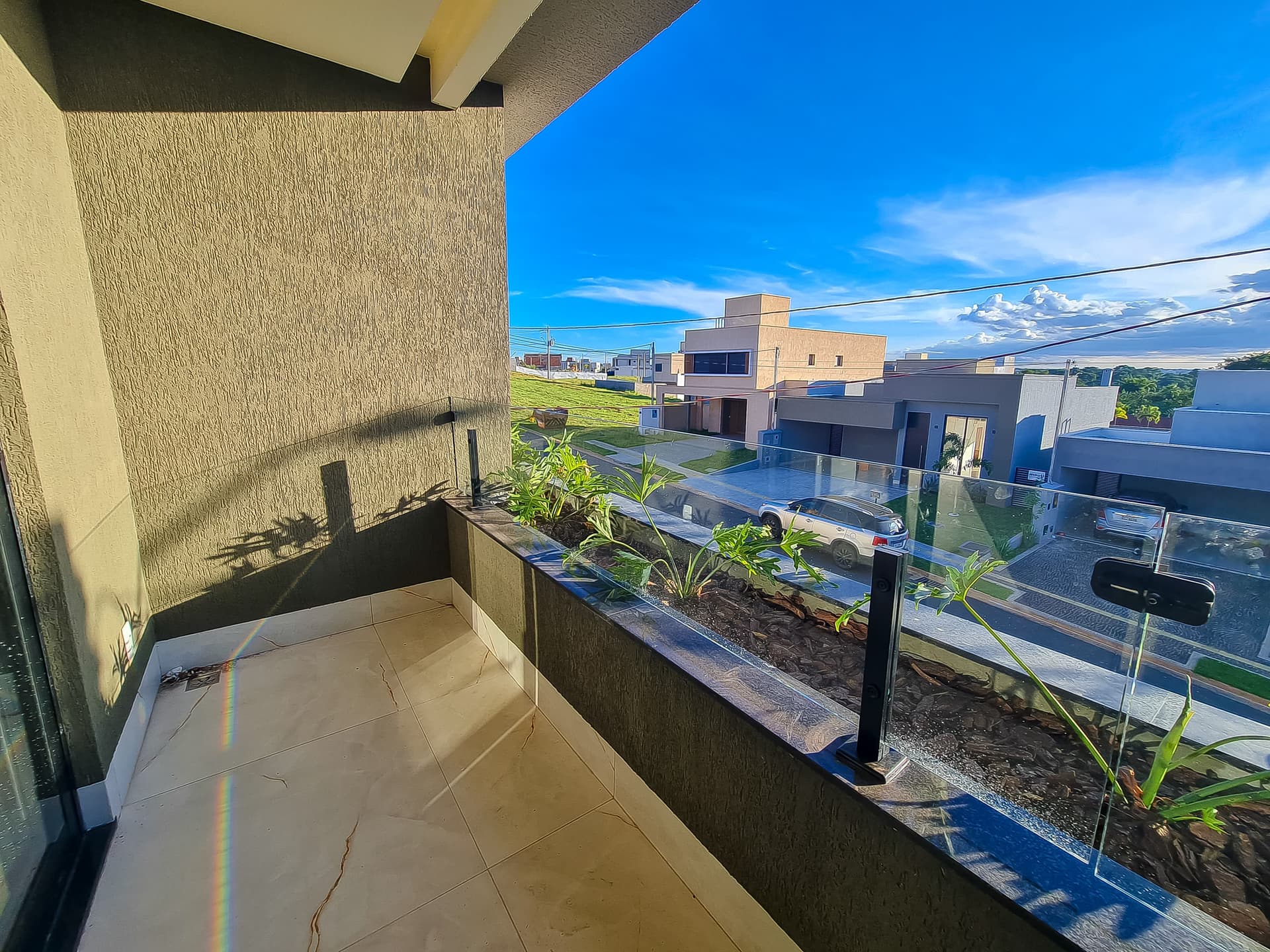 🏡 Sobrado Alto Padrão – Condomínio Jardins Capri