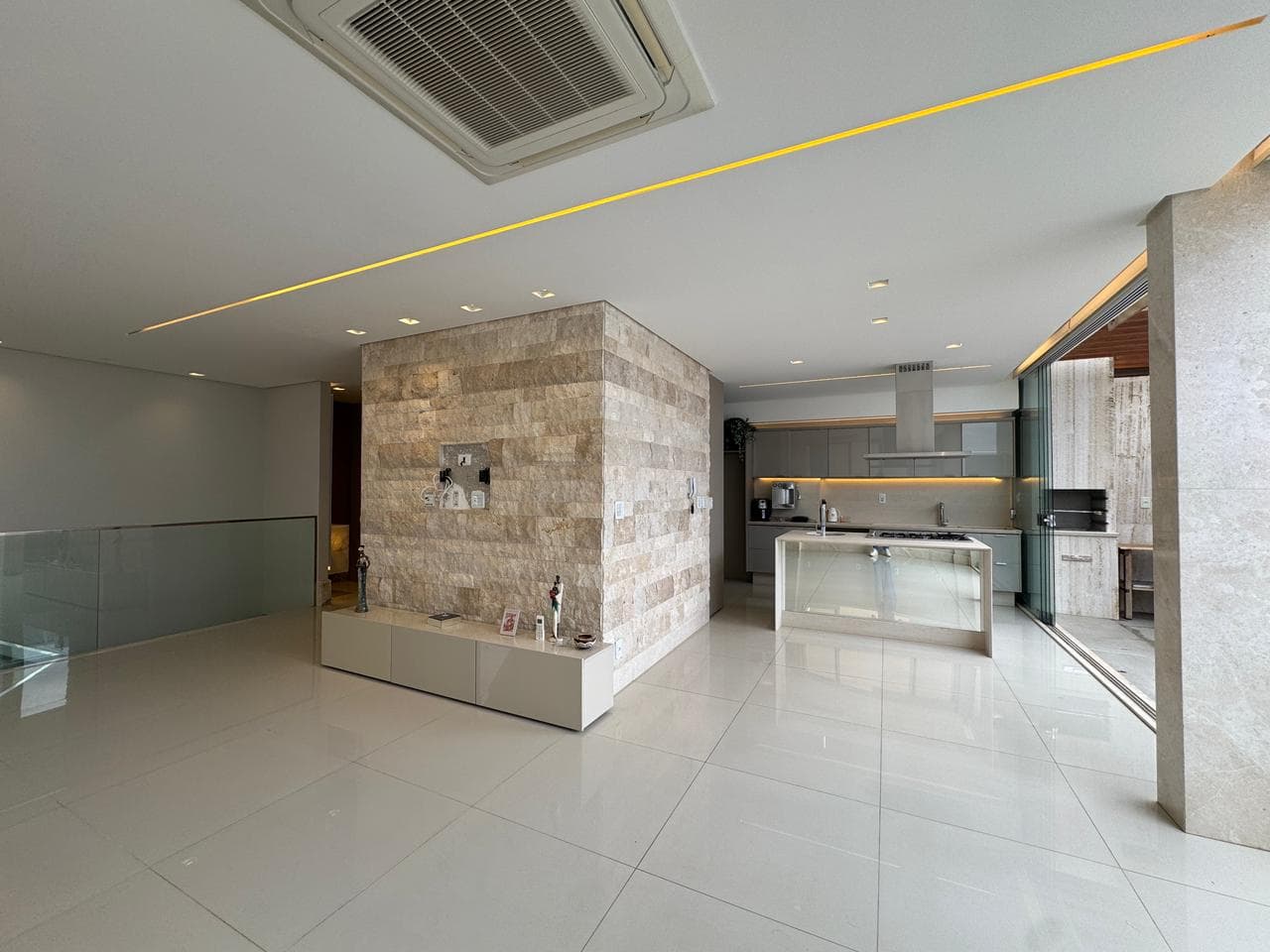 COBERTURA DUPLEX SETOR OESTE