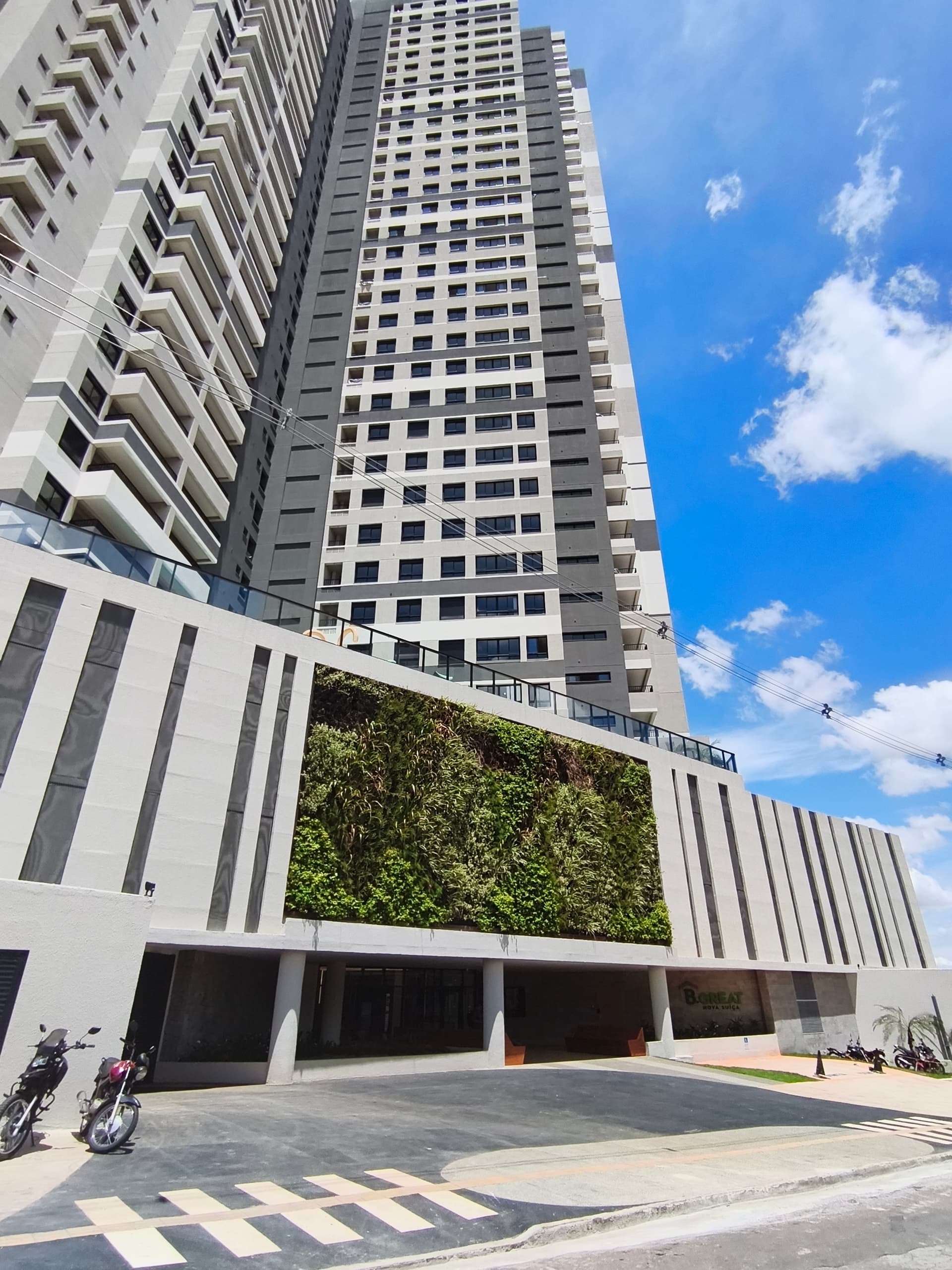 Vendo Apartamento Nova Suiça ( Bueno )