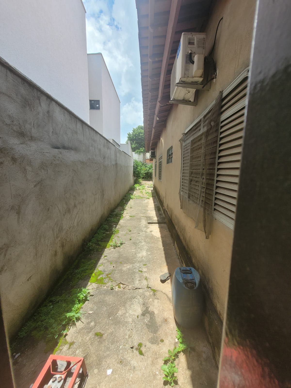 CASA A VENDA NO JARDIM PLANALTO - GOIÂNIA-GO